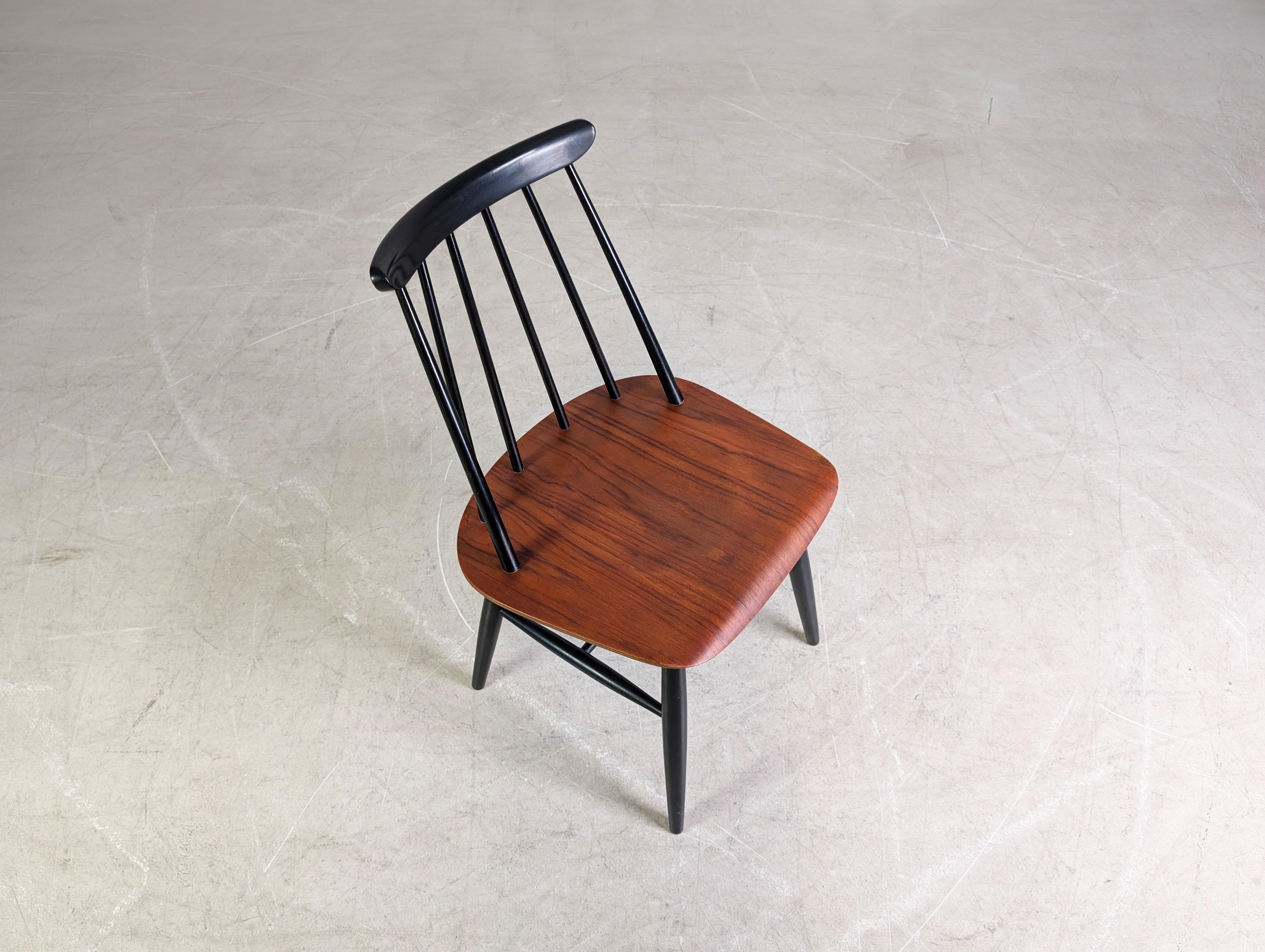 Midcentury Stuhl Ilmari Tapiovaara Vintage dänisches Design Teak (Moderne der Mitte des Jahrhunderts) im Angebot