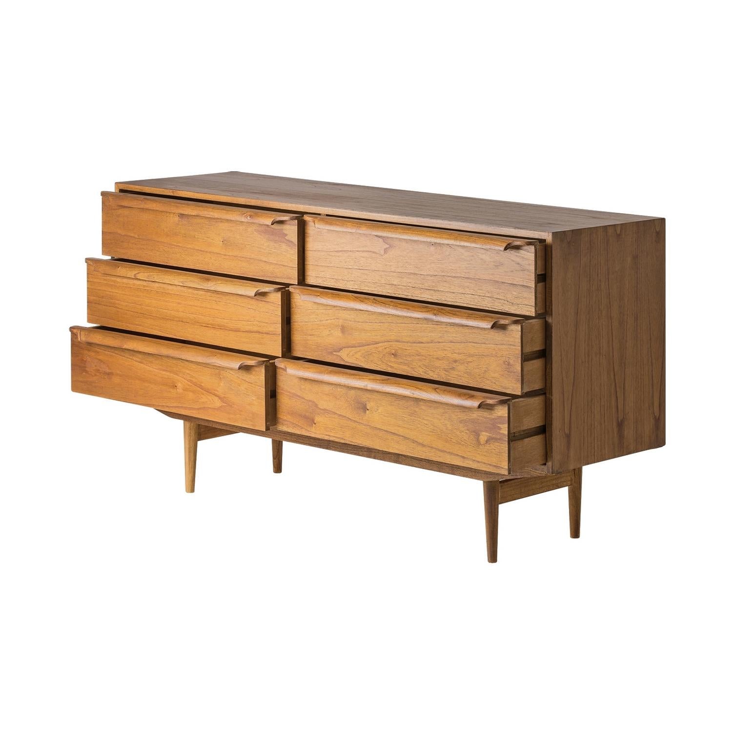 Scandinavian and Danish design with midcentury style for this chest of drawers with sober lines, refined and harmonious, composed of six drawers, nice work on carved wood handles. New item, never used.
