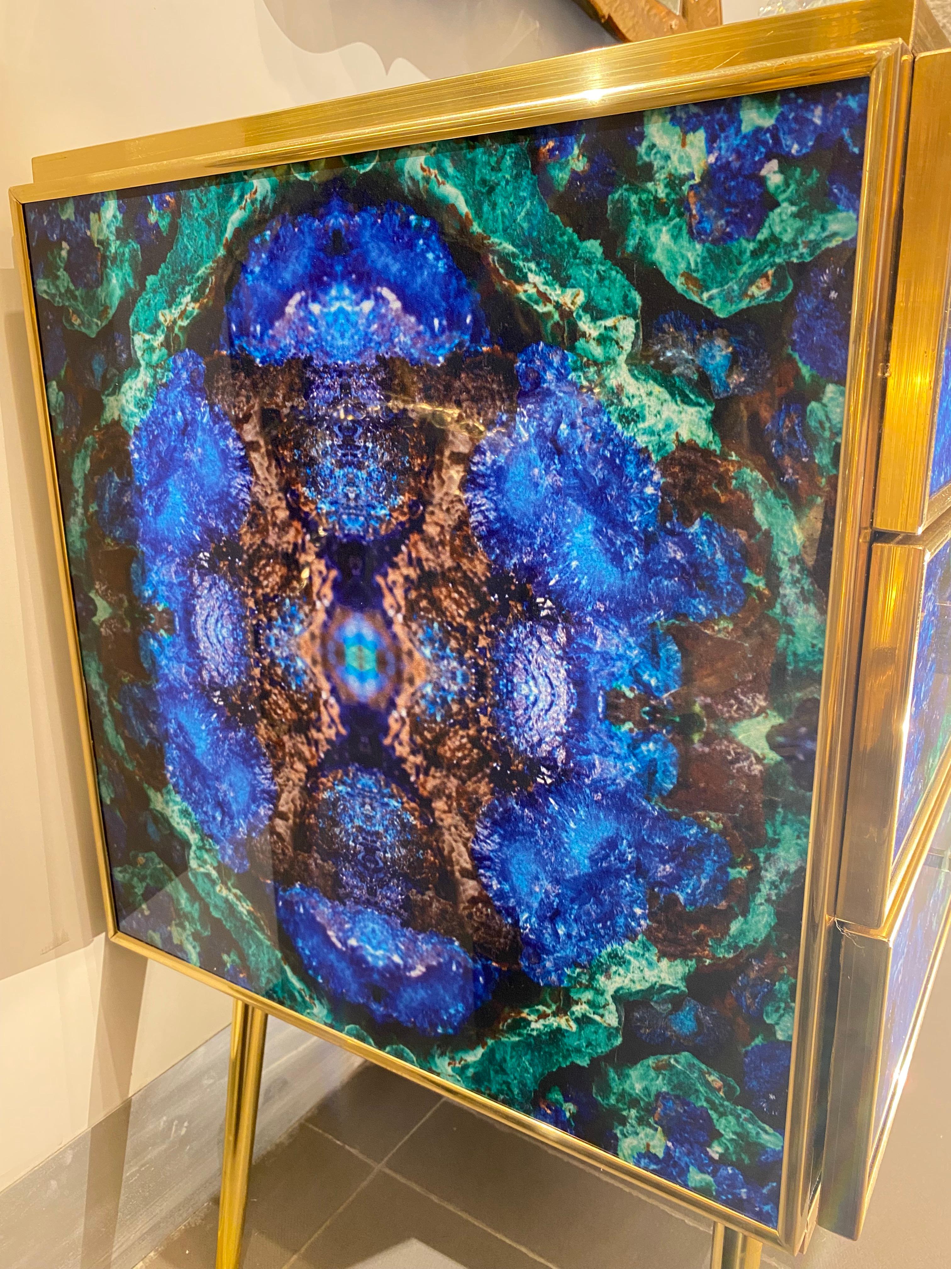 Commode de style mi-siècle en laiton et verre de Murano de couleur lapis-lazuli en vente 3