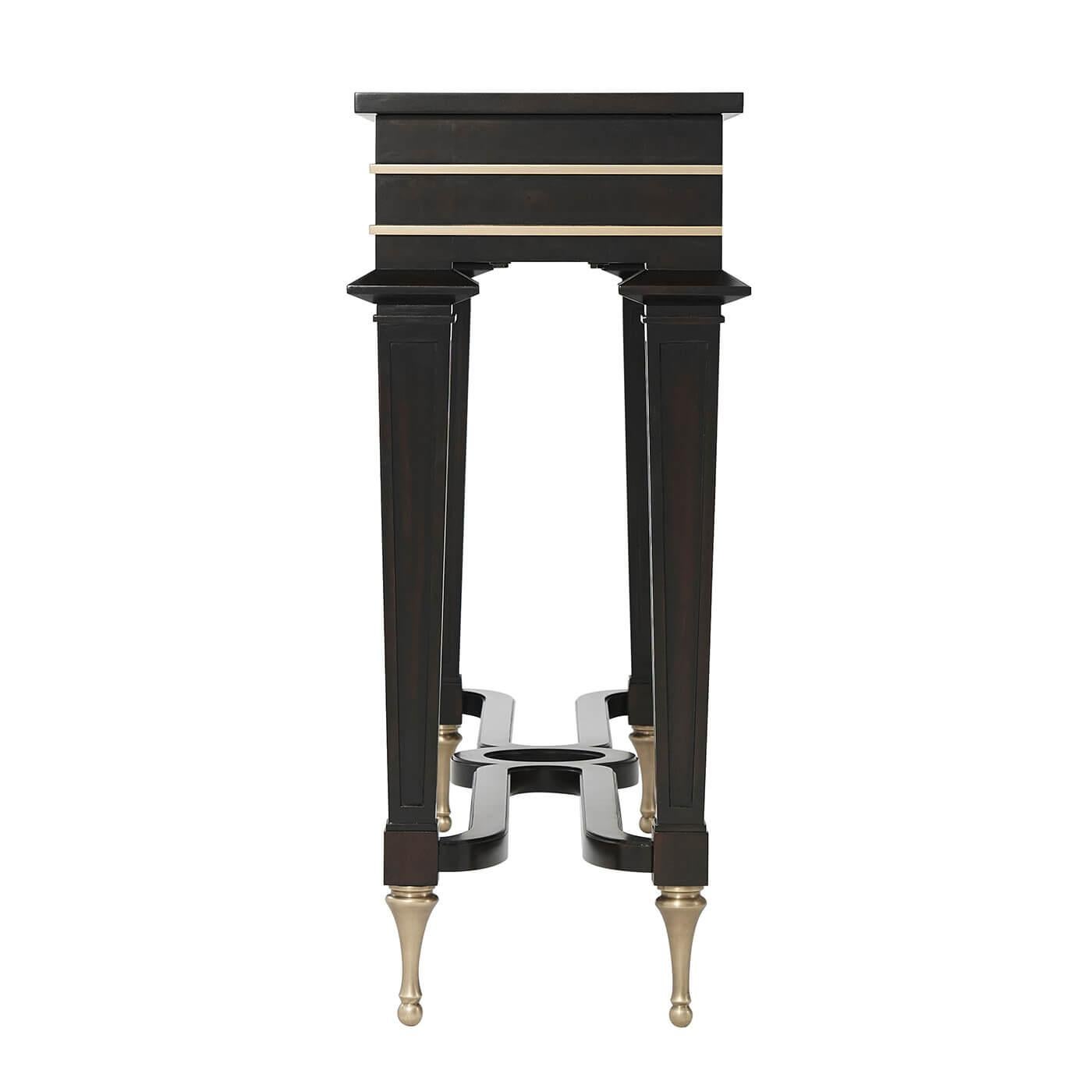 Vietnamien Console de style mi-siècle en vente
