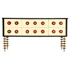 Buffet italien du milieu du siècle dernier en bois massif, verre de Murano et laiton