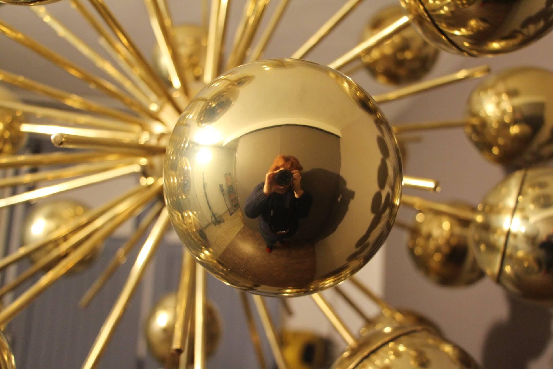Midcentury Style Italian Sputnik Brass and Gold Murano Glass Chandelier 5