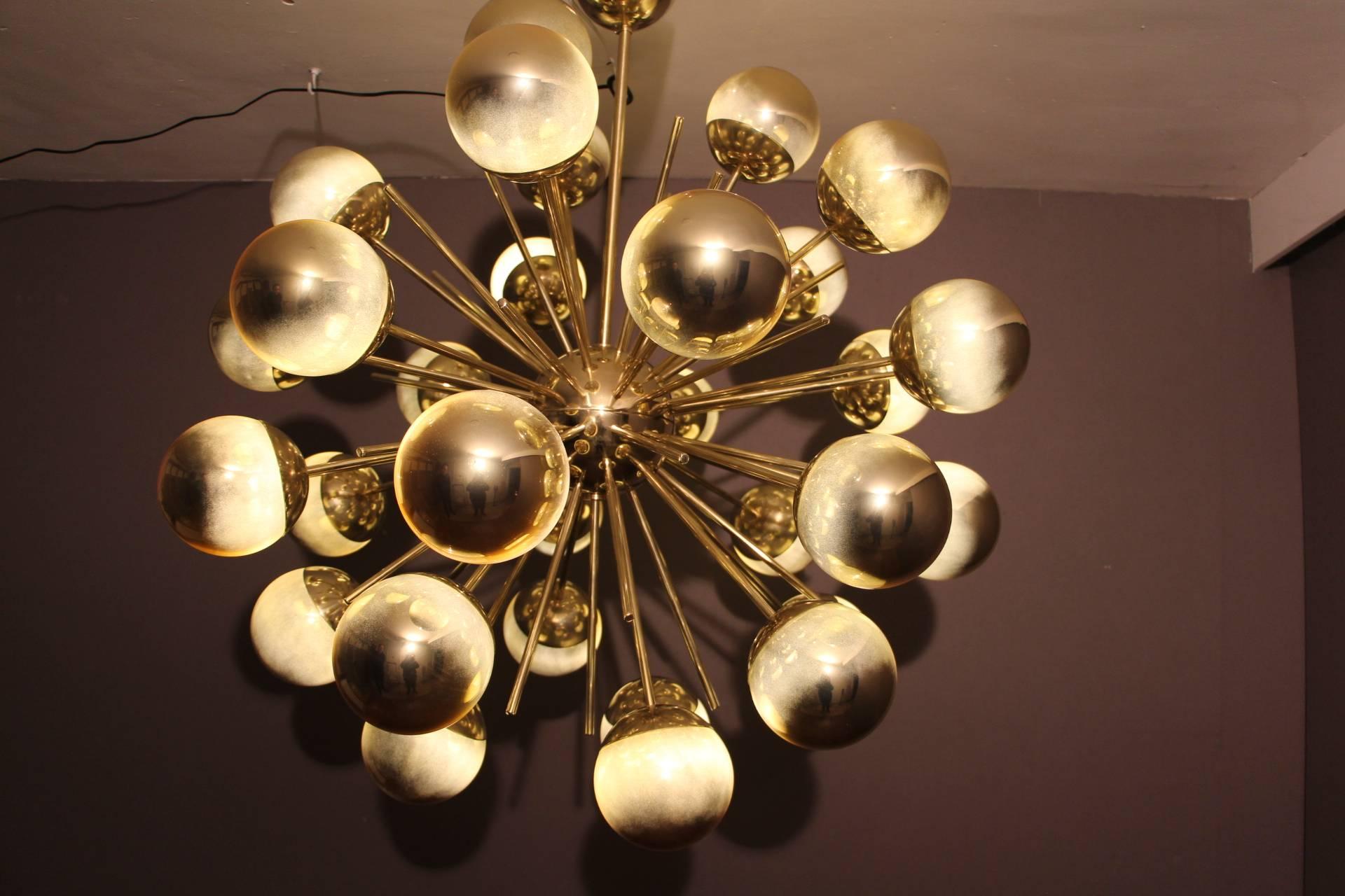 Midcentury Style Italian Sputnik Brass and Gold Murano Glass Chandelier 1