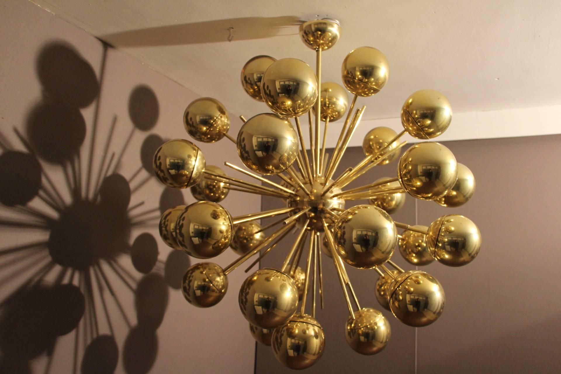 Midcentury Style Italian Sputnik Brass and Gold Murano Glass Chandelier 4