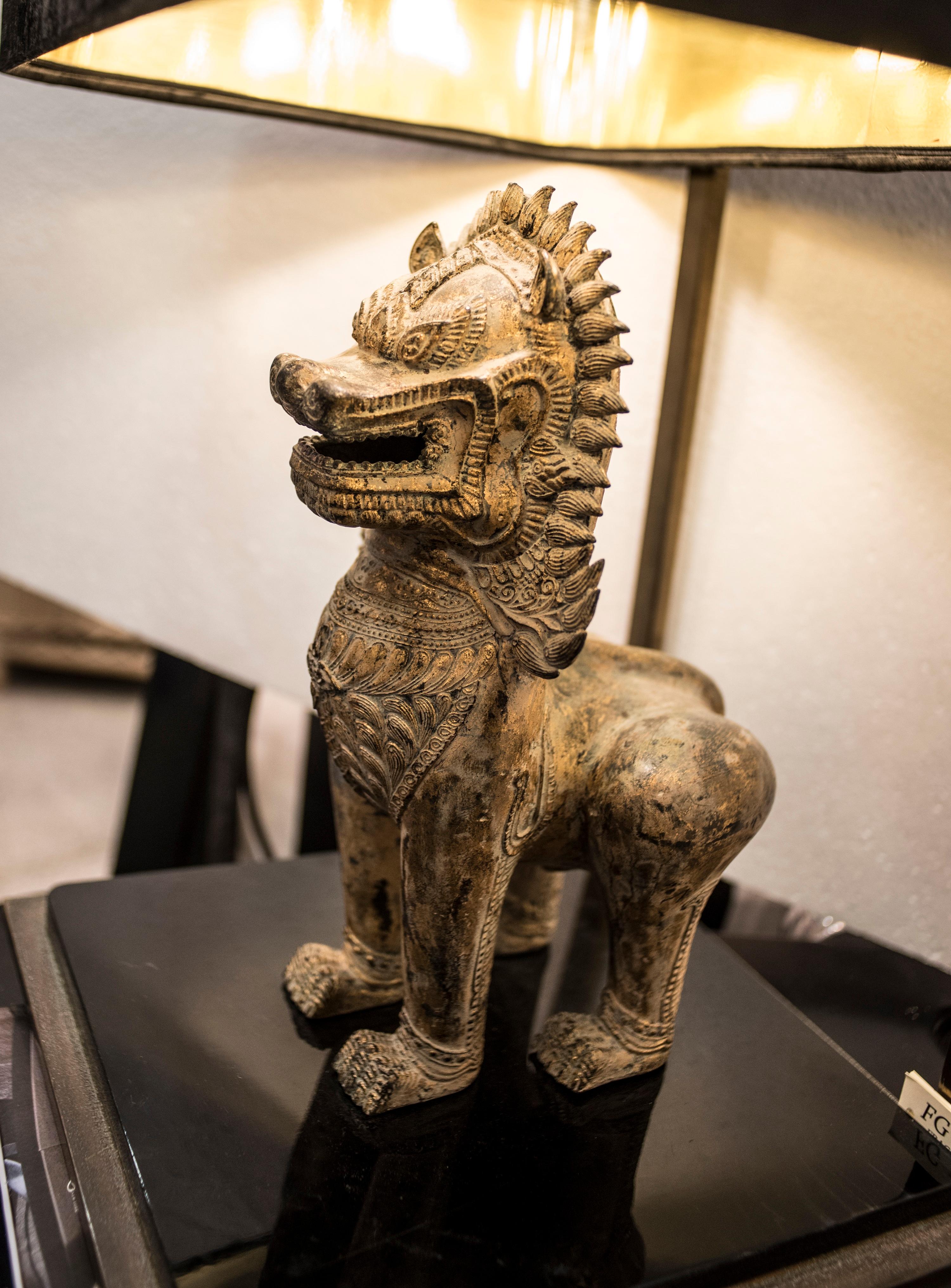 Midcentury Bronze Lion of Foo Tablelamp, France, 1970 1