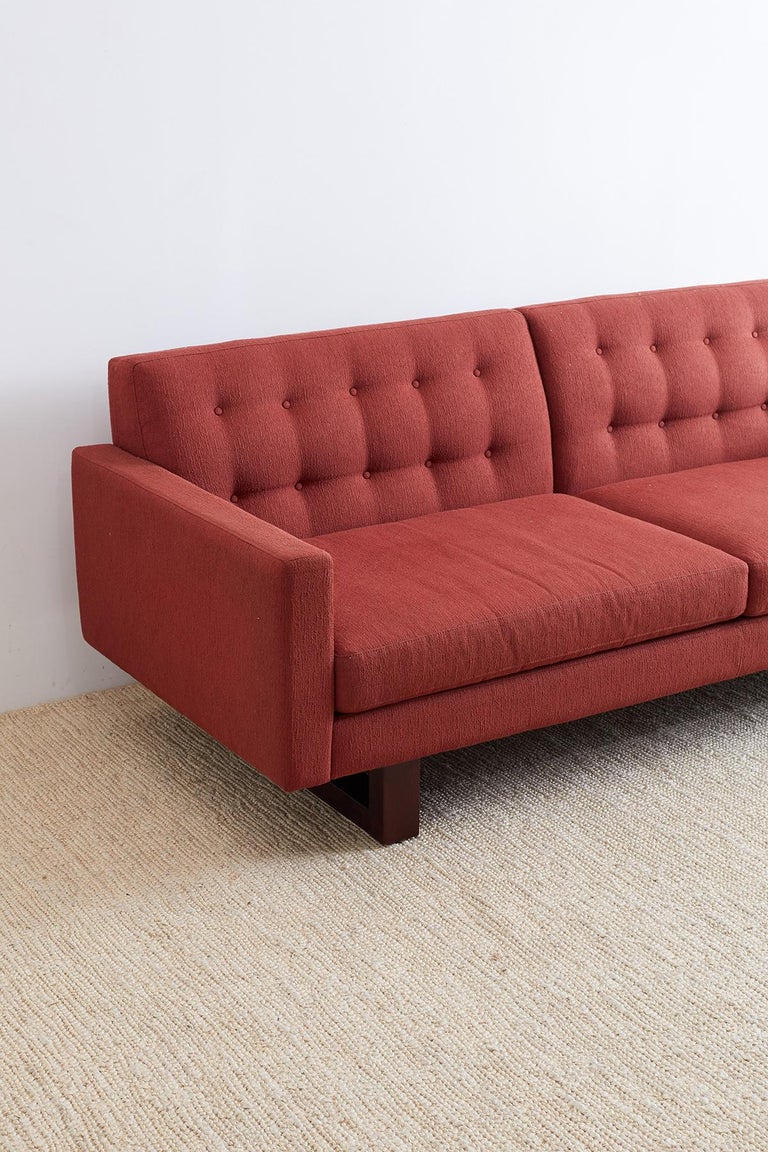Midcentury Style Sofa By Room And Board Bei 1stdibs