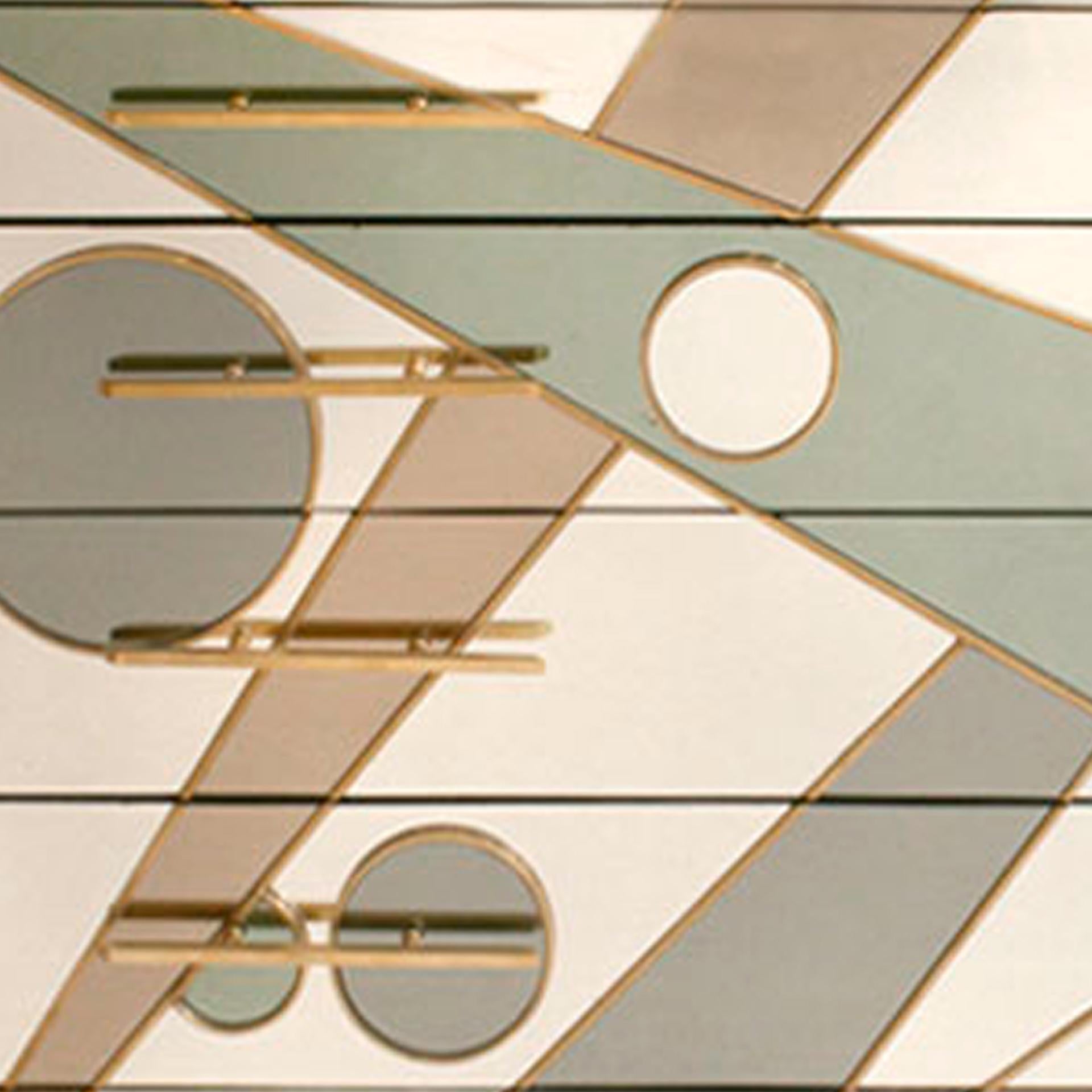 Commode italiano in stile metà secolo in legno massiccio, vetro di Murano e ottone in vendita 1