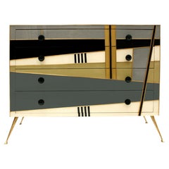 Italienische Kommode aus Holz, farbigem Glas und Messing im Mid-Century-Stil von L.A. Studio