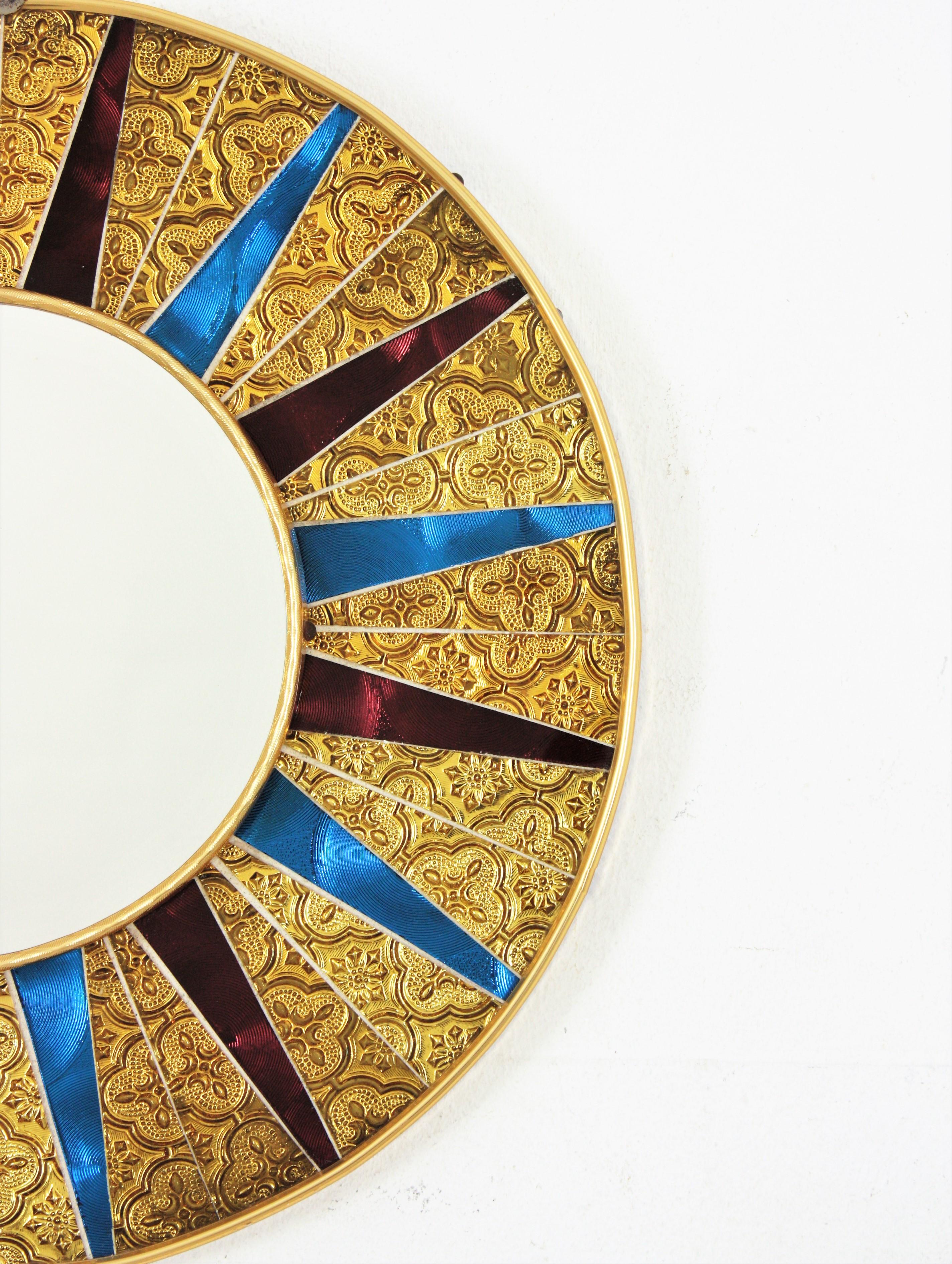 Midcentury Sunburst Glass Mosaic Round Mirror In Good Condition For Sale In Barcelona, ES