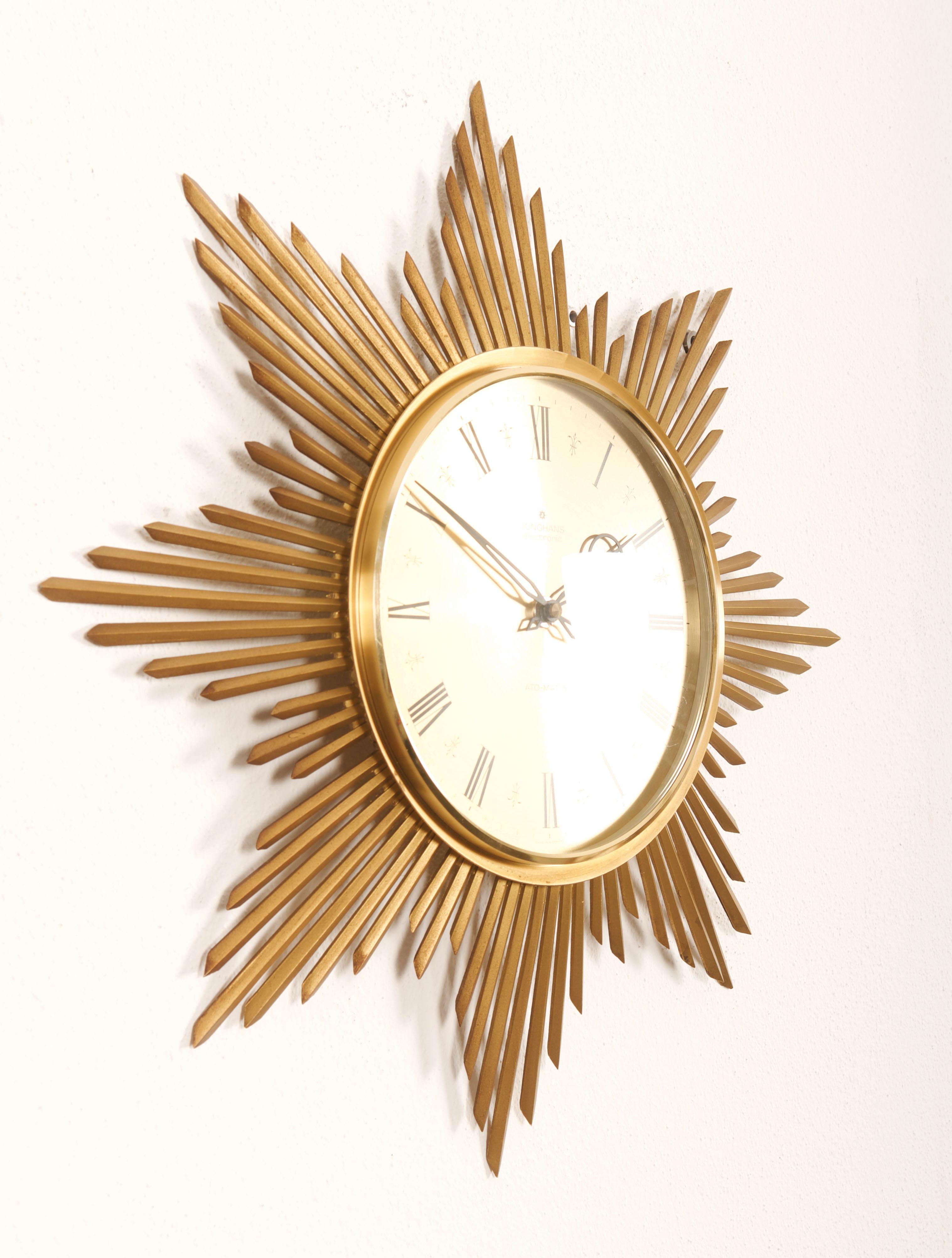 Brass case with glass cover, clock face with roman digits fitted with a battery movement, made in Germany in the late 1960s.
 
  