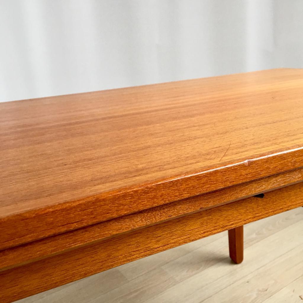 Midcentury Swedish Adjustable Teak Coffee or Dining Table from Emmaboda, 1957 im Angebot 10