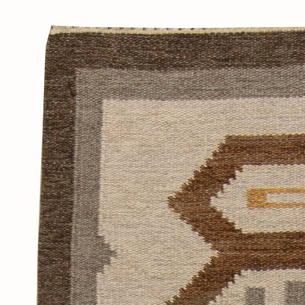 Mid-20th Century Swedish Flat-weave Wool Rug In Good Condition For Sale In New York, NY
