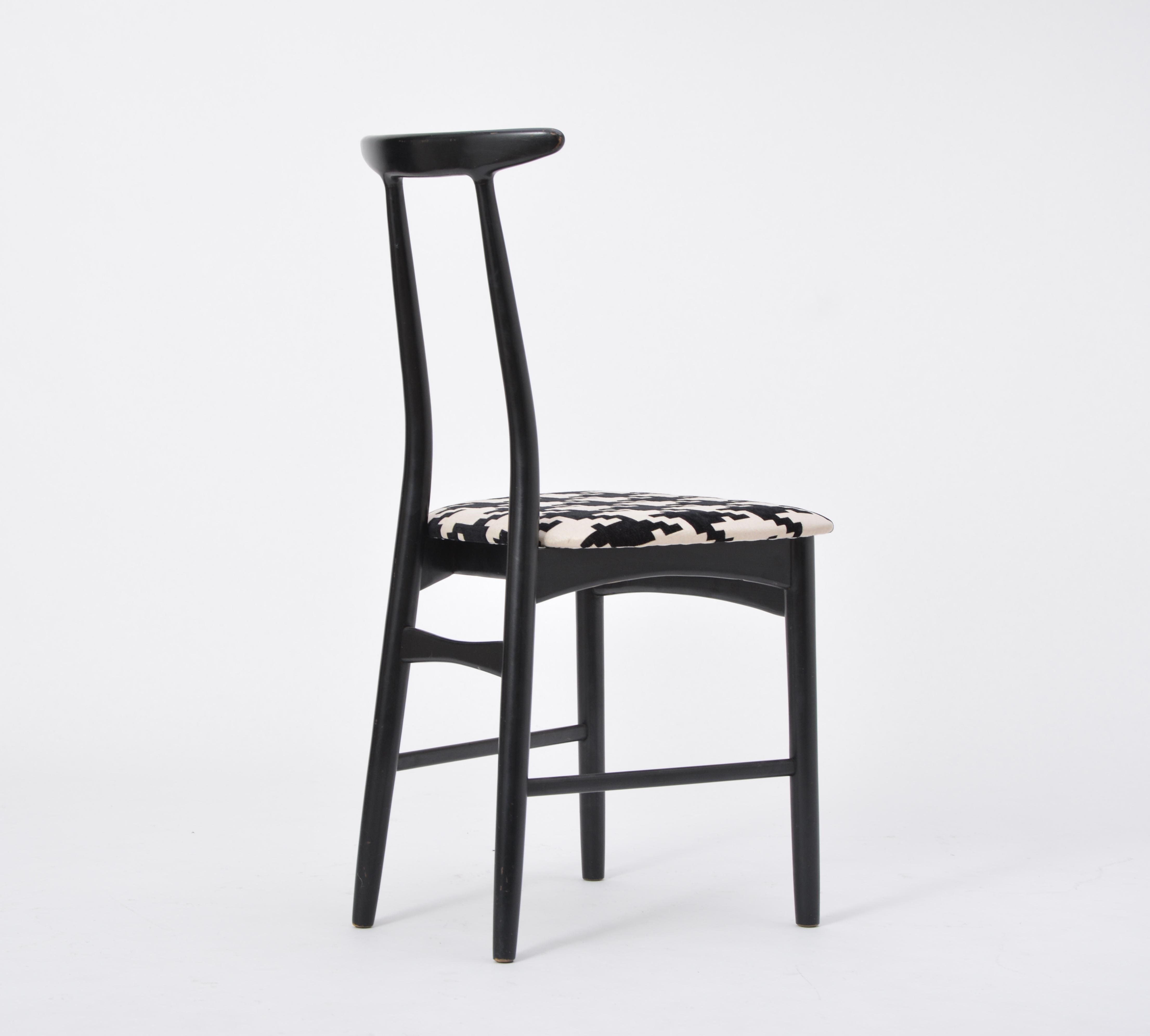 Wood Swedish Mid-Century Modern chair by Gemla Diö