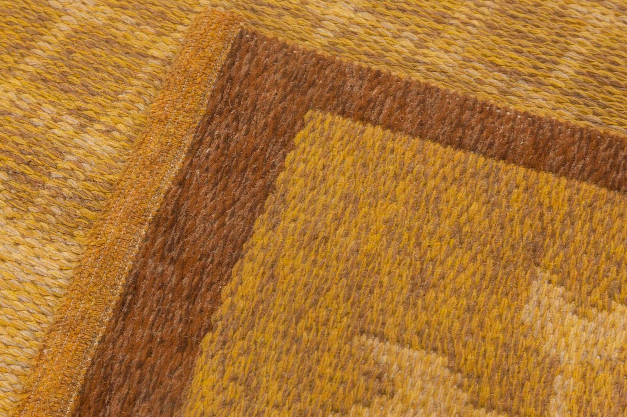 Schwedischer doppelseitiger Flachgewebe-Teppich aus der Jahrhundertmitte im Angebot 1