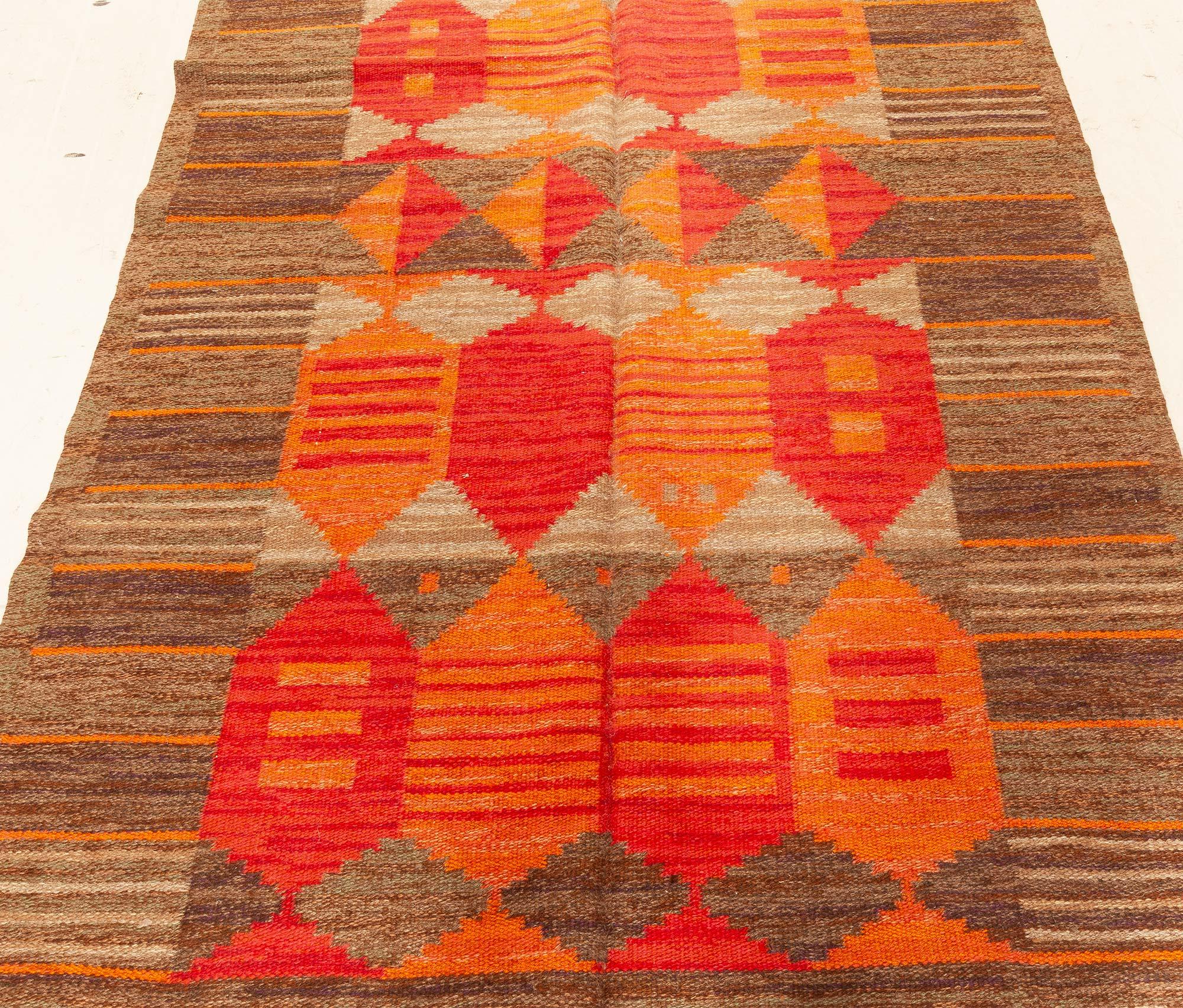 Schwedischer Flachgewebe-Teppich aus der Mitte des Jahrhunderts von Karin Jönsson (Handgeknüpft) im Angebot