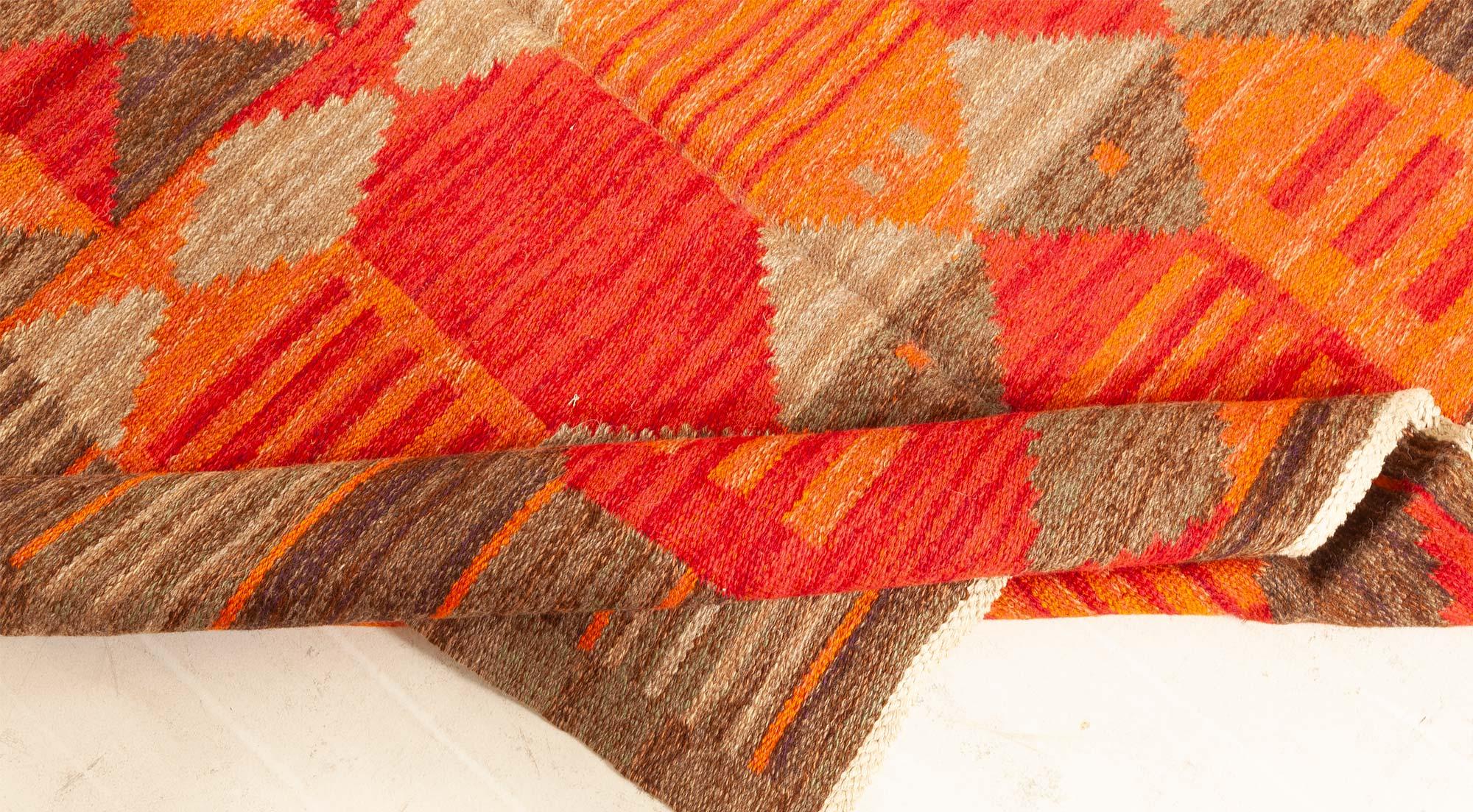 Schwedischer Flachgewebe-Teppich aus der Mitte des Jahrhunderts von Karin Jönsson im Angebot 1