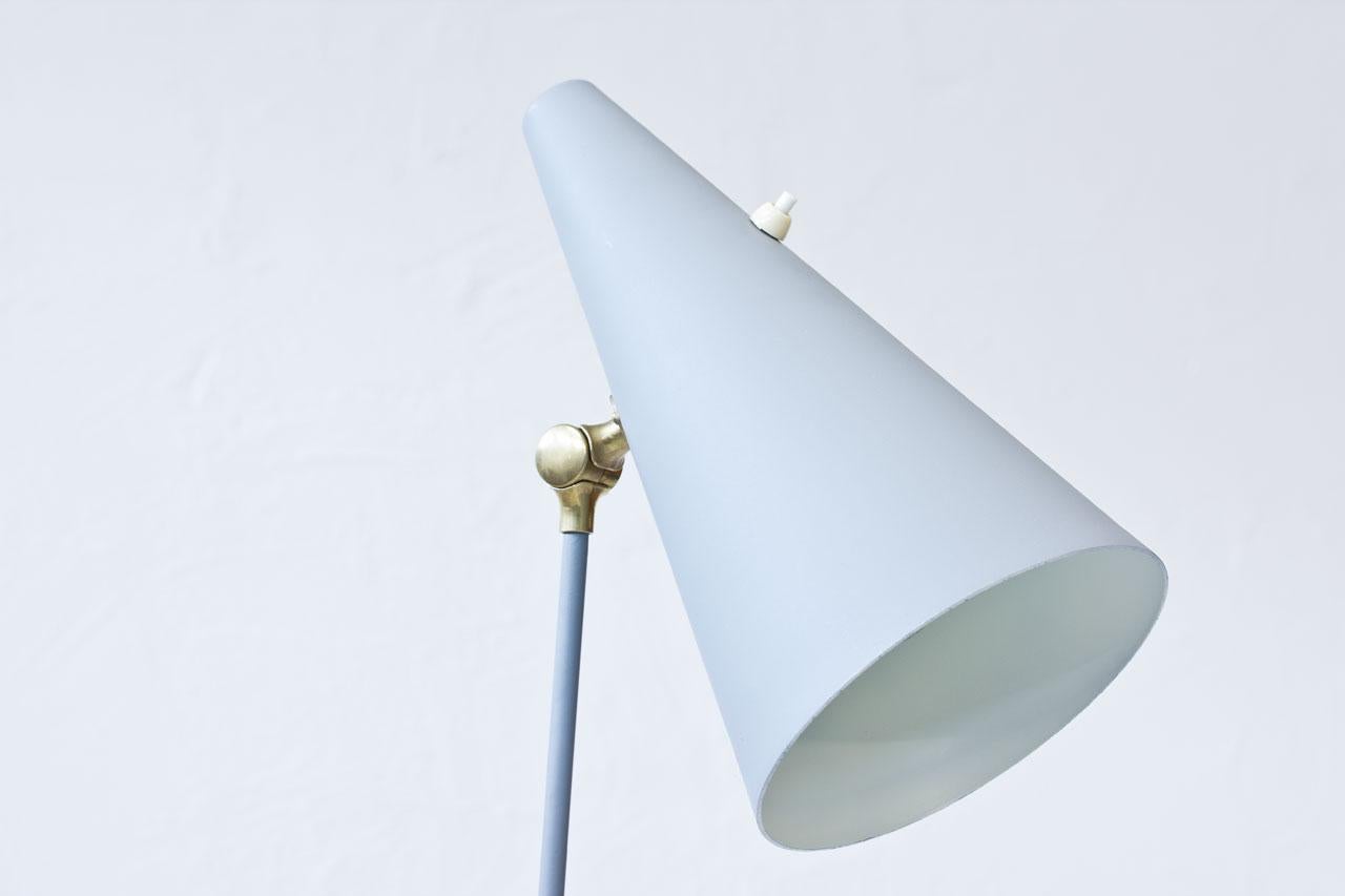 Midcentury Swedish Floor Lamp in Metal 1