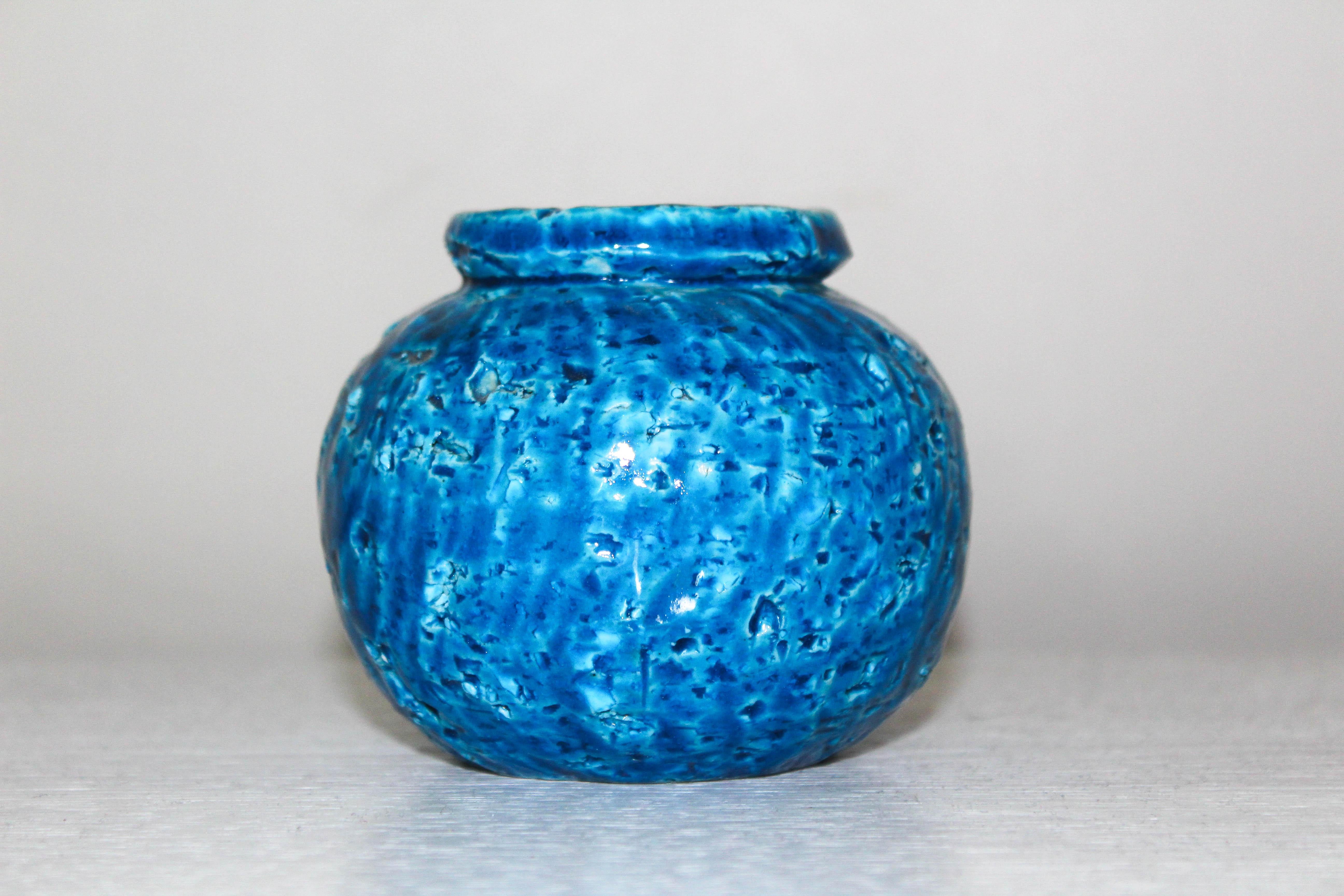 This handmade vase was designed by Swedish designer Gunnar Nylund and produced by Rörstrand. The vase has a blue glace and is in very good vintage condition.

   