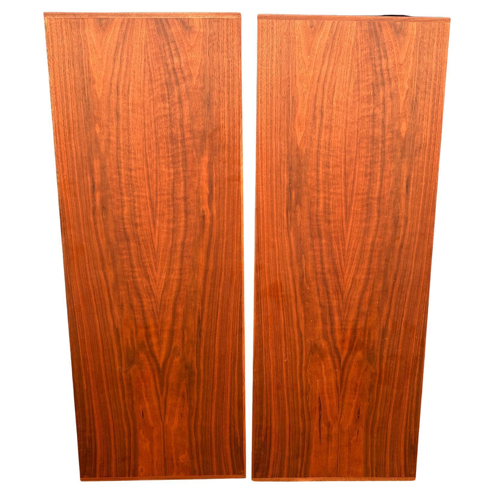 Midcentury Swedish Modern Round Teak Dining Table by DUX with 2 Leaves For Sale 1