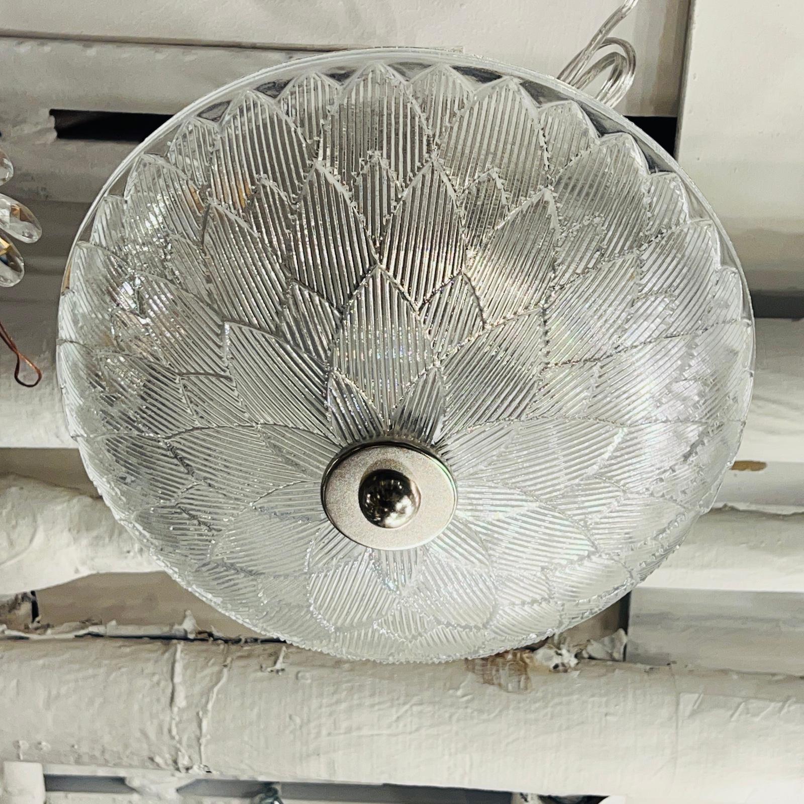 Vetro Apparecchio di illuminazione in vetro modellato svedese del medioevo in vendita