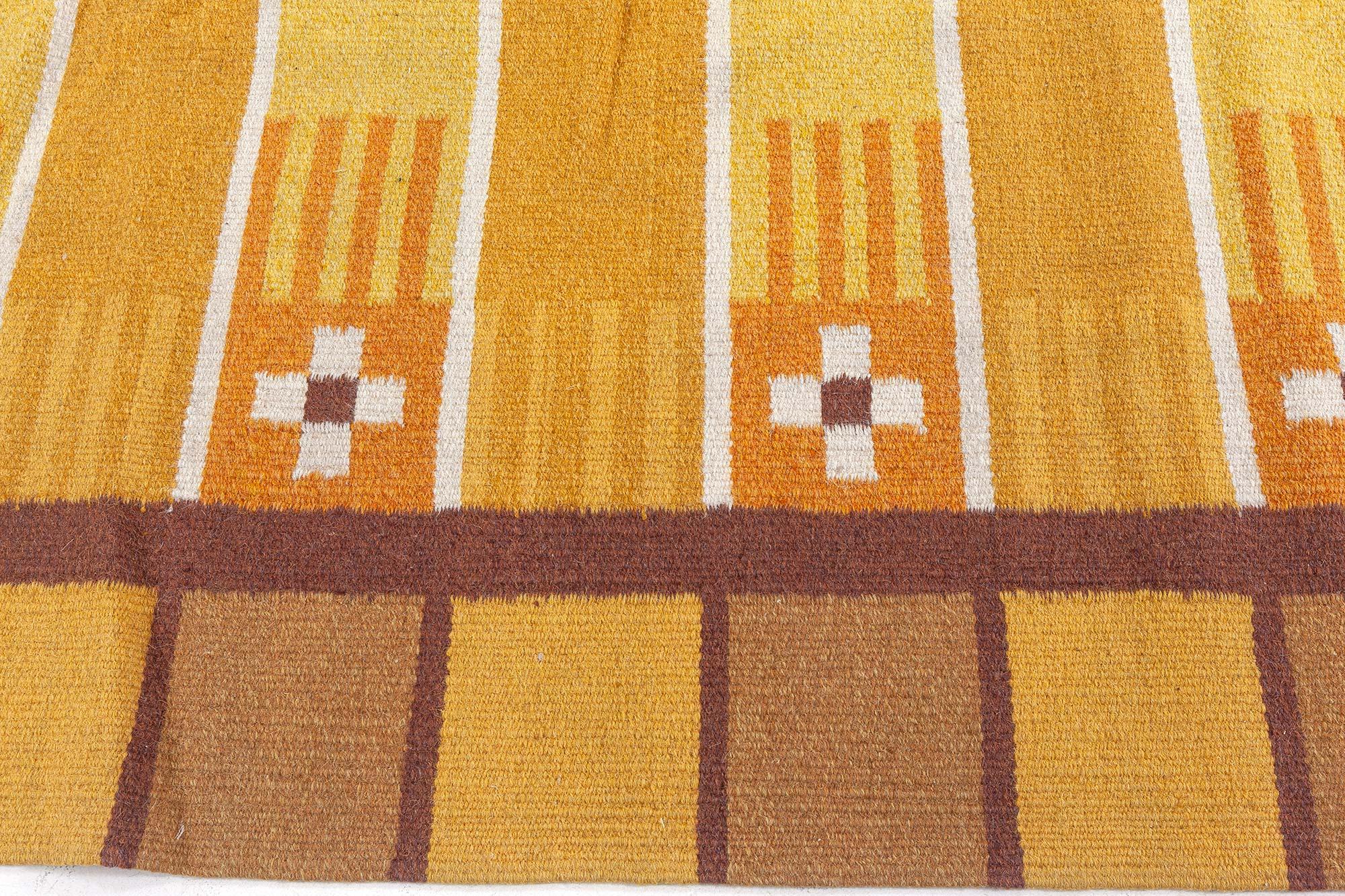 Tapis suédois en laine tissée à la main, jaune, brun et blanc, du milieu du 20e siècle
Taille : 5'6