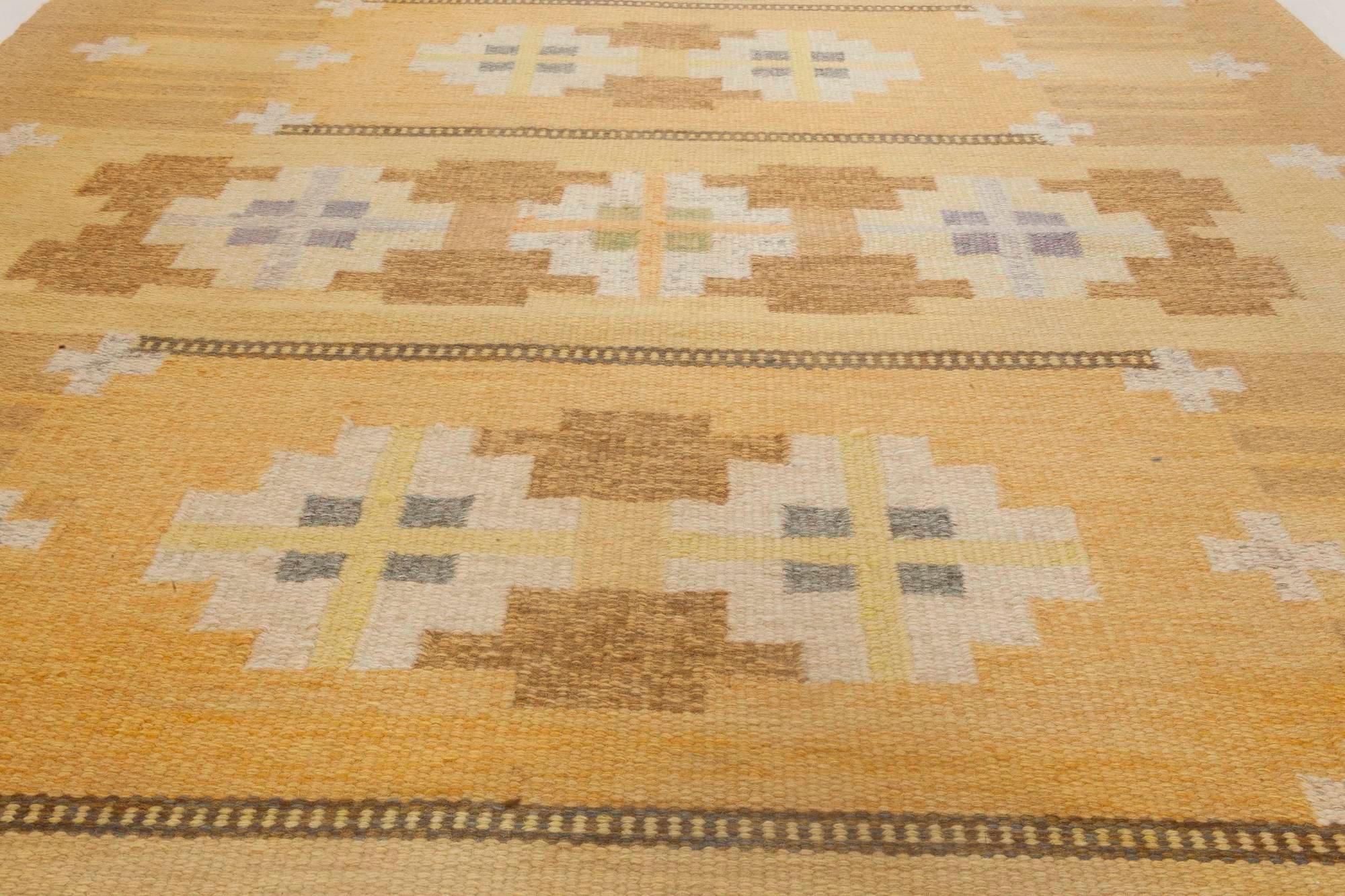 Midcentury Swedish Yellow Flat-Weave Wool Rug by Ingegerd Silow In Good Condition For Sale In New York, NY