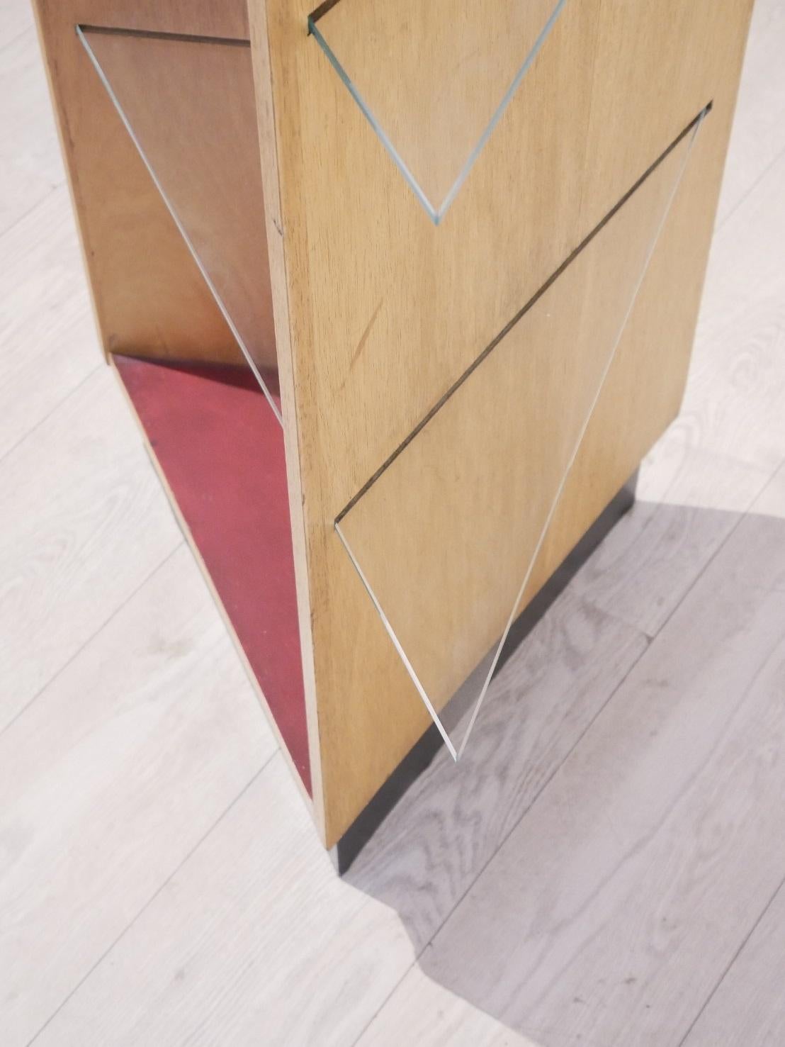 Mid-Century Modern Midcentury Swiss Modernist V-Shaped Freestanding Shelving Unit For Sale