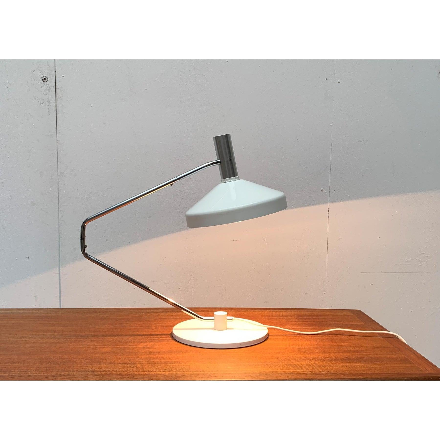 Lampe de table Pentarkus suisse du milieu du siècle par Rosemarie & Rico Baltensweiler, années 1950 en vente 5