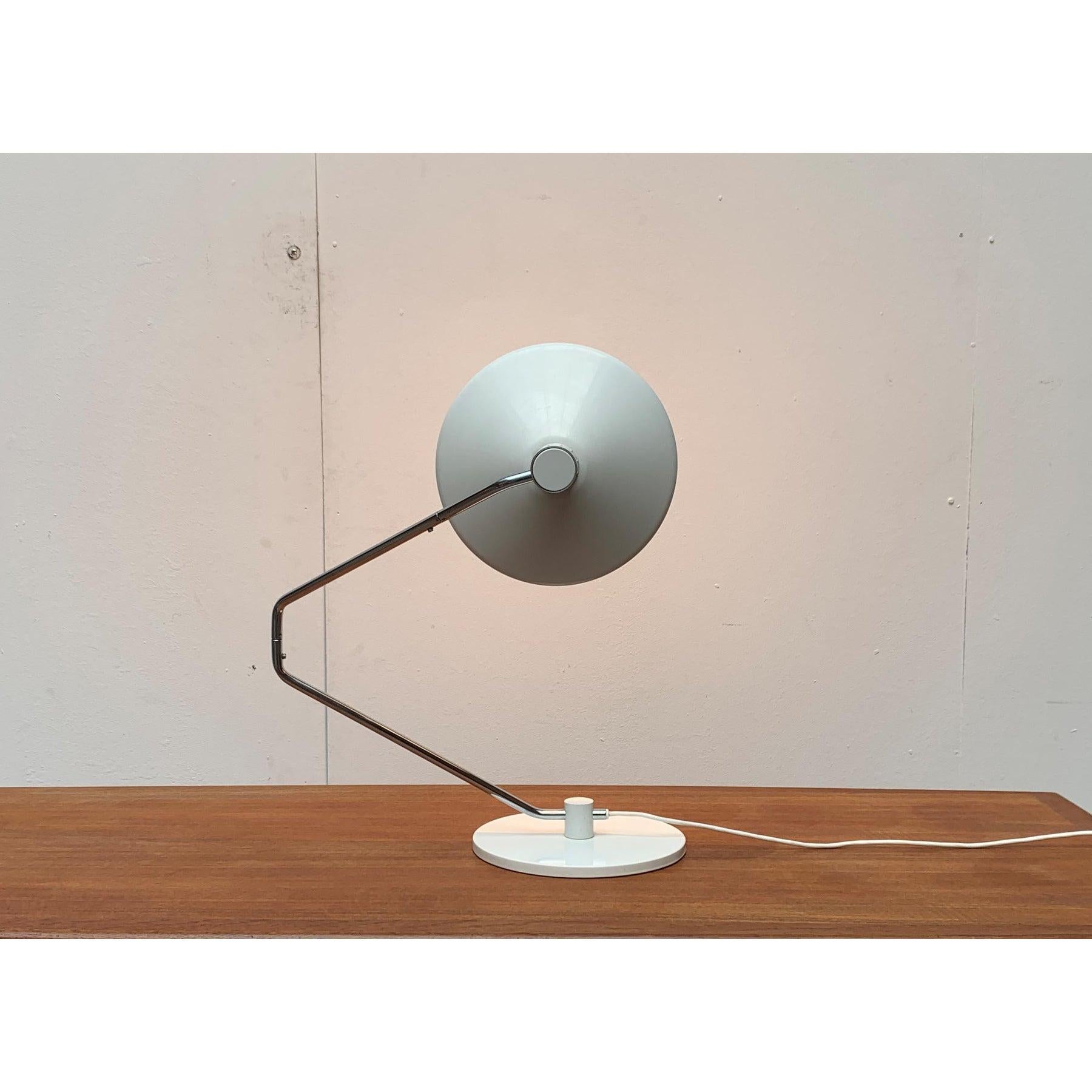 Métal Lampe de table Pentarkus suisse du milieu du siècle par Rosemarie & Rico Baltensweiler, années 1950 en vente