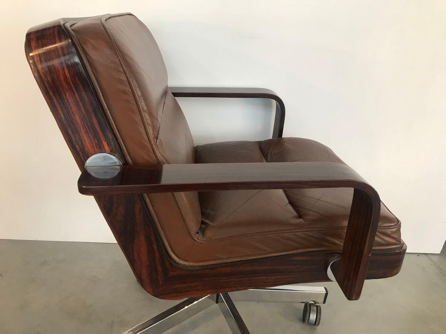 Midcentury Swivel Desk Chair In Good Condition For Sale In Budapest, Budapest