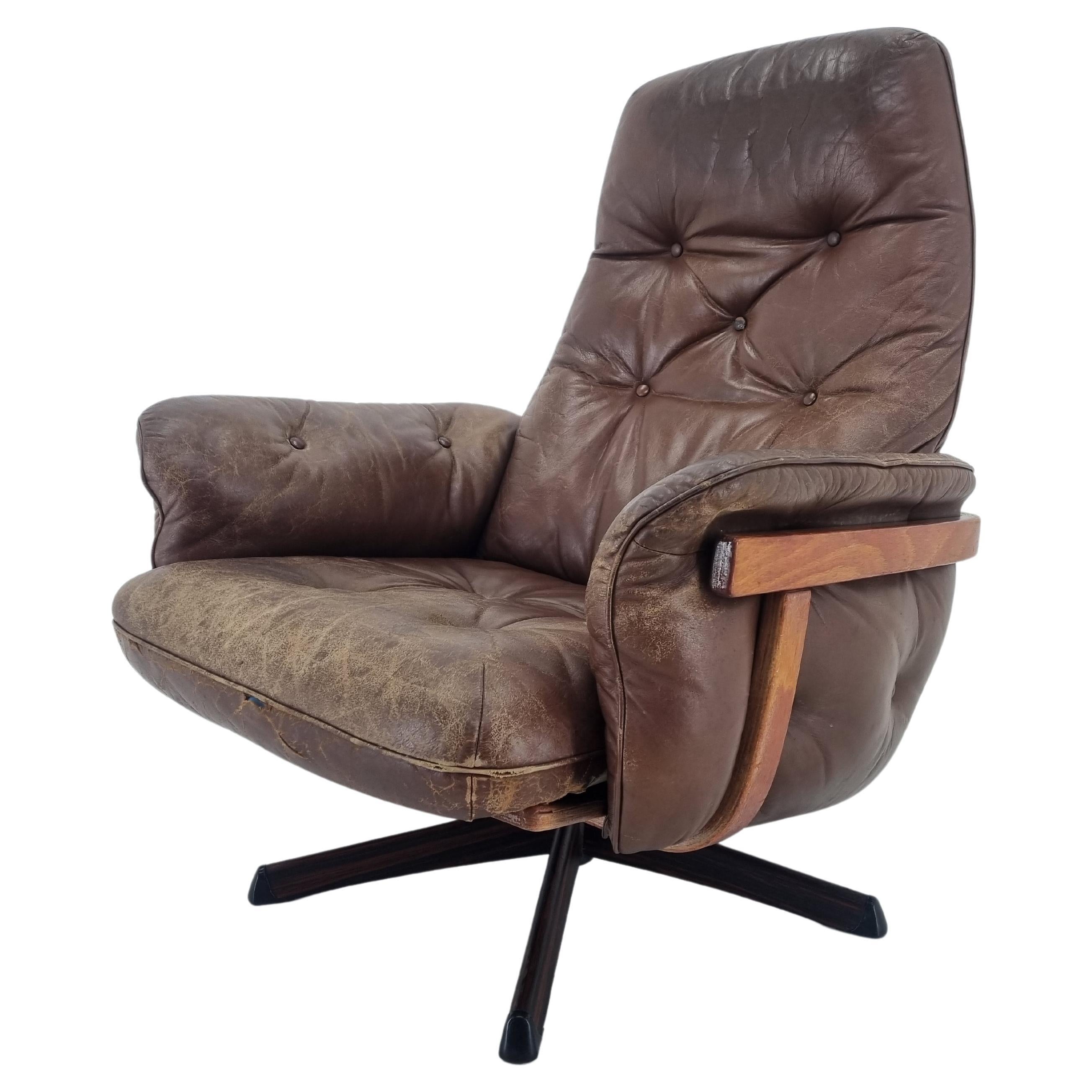 Midcentury Swivel Leather and Wood Armchair Göte Möbler Nässjö, Sweden, 1960s