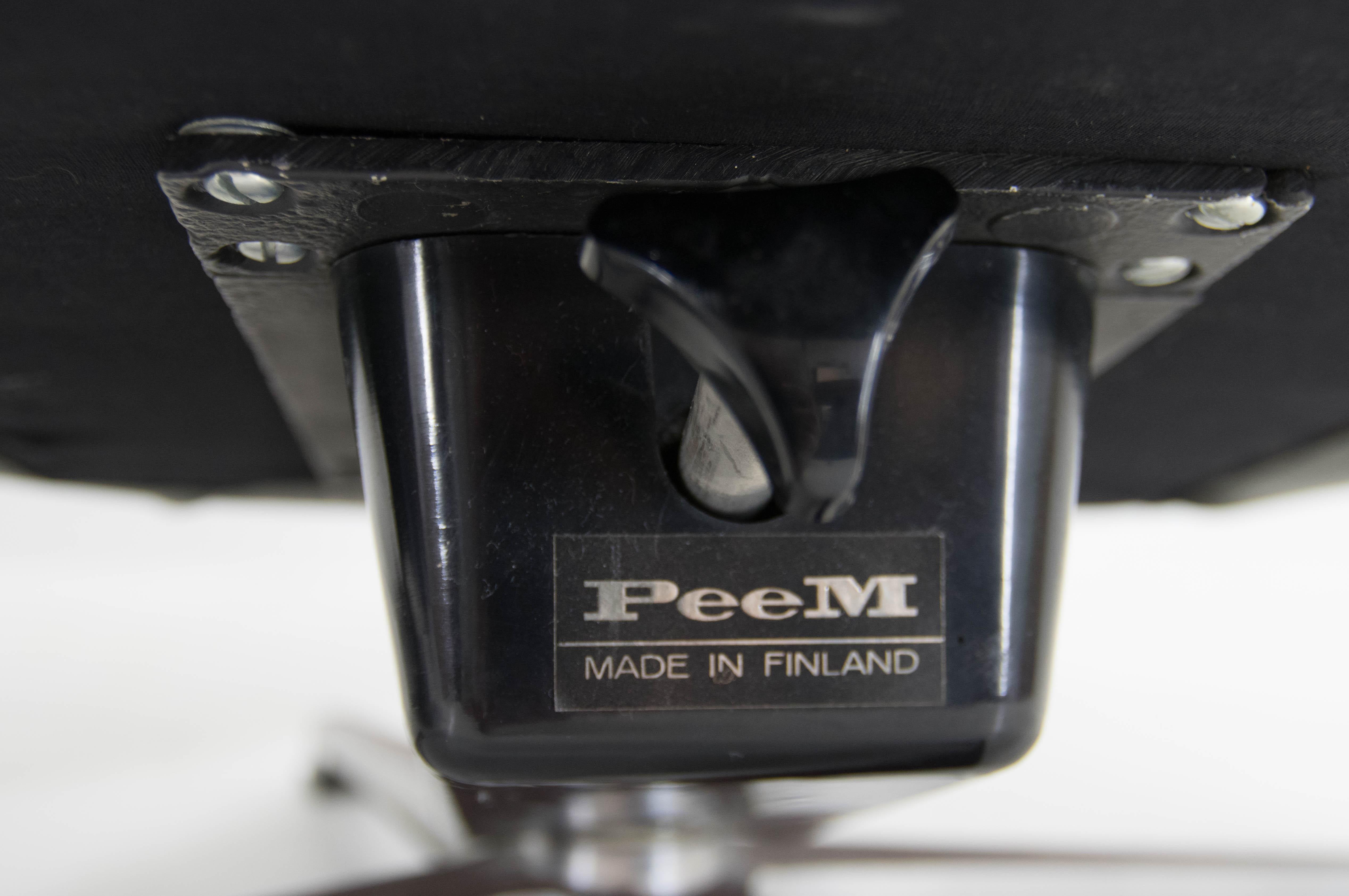 Sillón mecedora giratorio de mediados de siglo, Peem, Finlandia, 1970 en venta 2