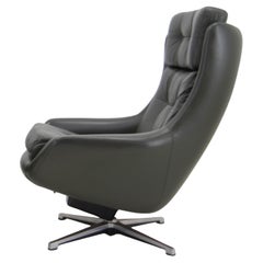 Drehbarer Schaukelsessel aus der Mitte des Jahrhunderts, PEEM Finland, 1970er Jahre