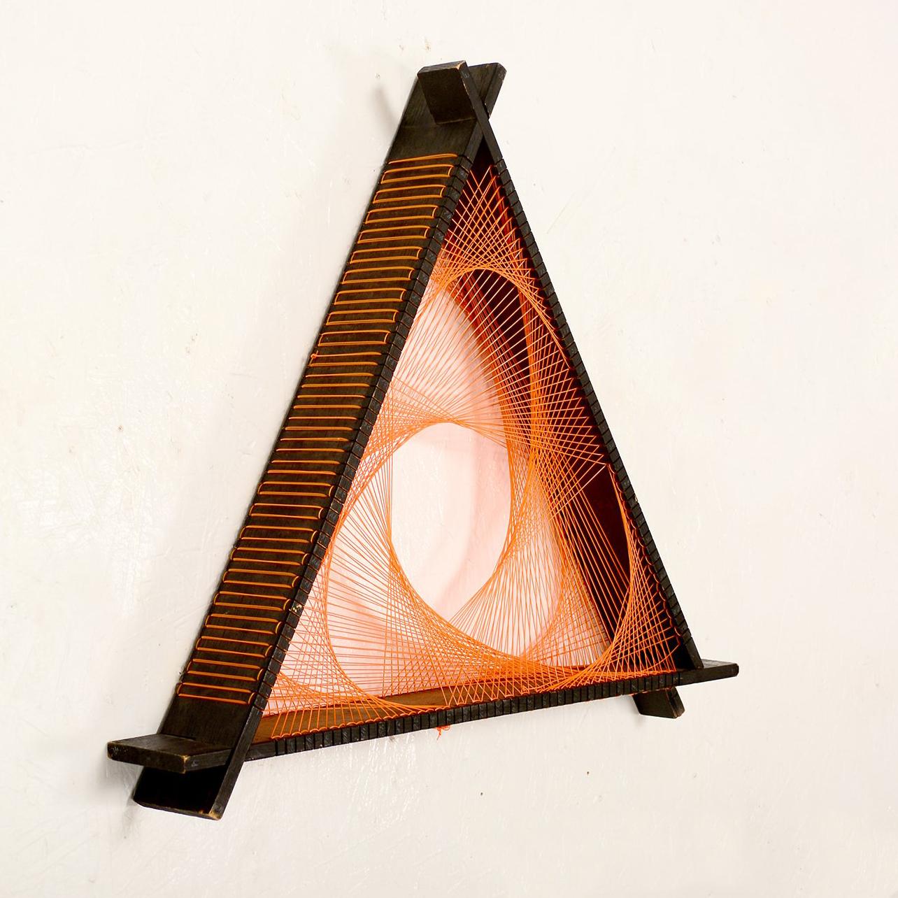 For your consideration a beautiful midcentury symmography plastic string art.
circa 1960s.
Measures: 18