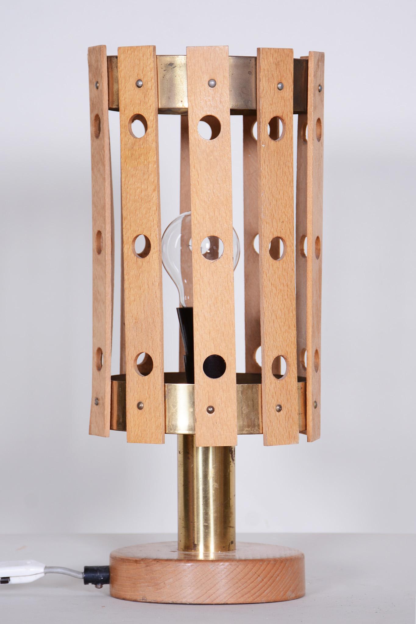 Midcentury Table Lamp, Beech, Brass, Made by Pokrok Zilina, Slovakia, 1960s For Sale 2