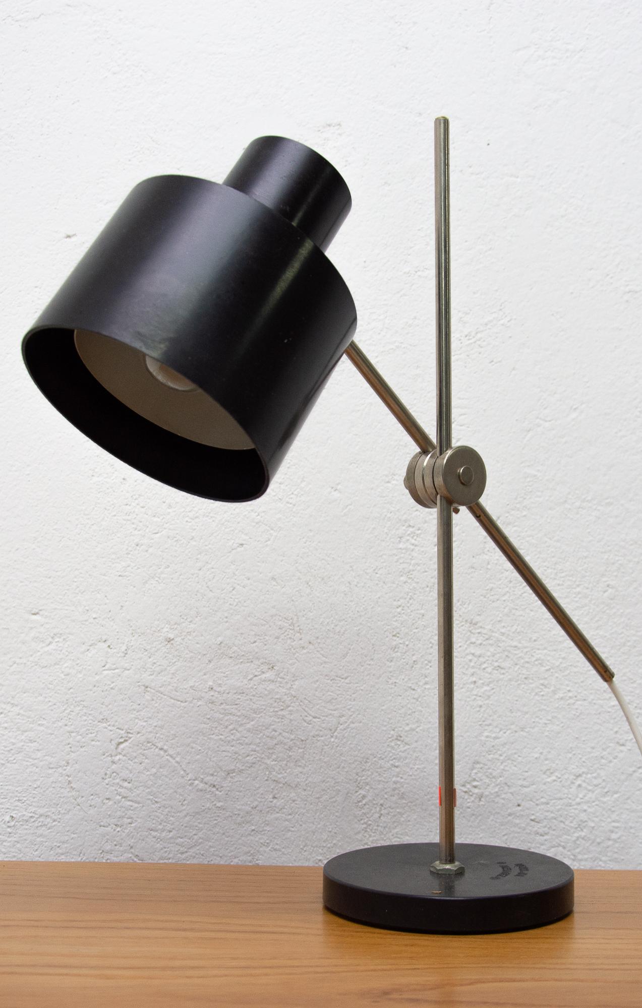Midcentury Table Lamp by Jan Šucháň for Elektrosvit, 1960s In Good Condition For Sale In Prague 8, CZ