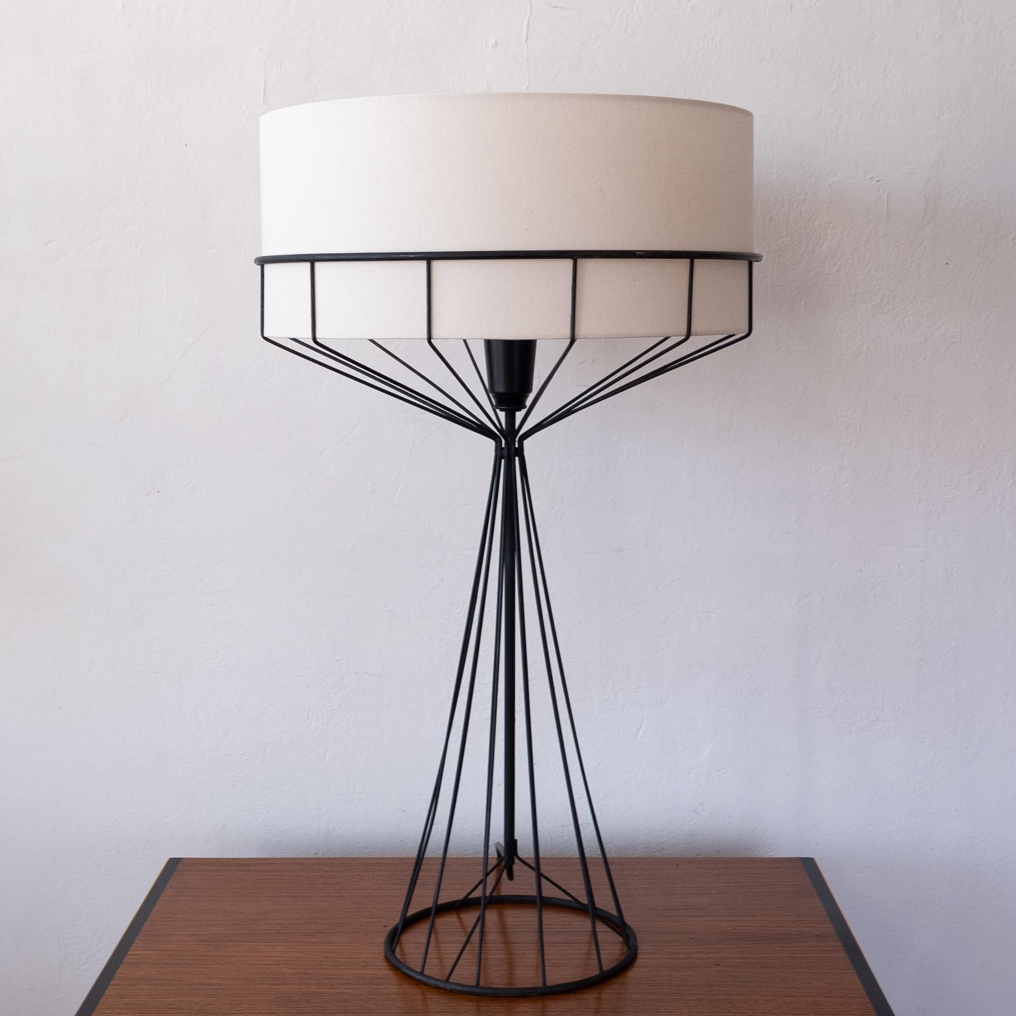 Table lamp by Tony Paul. Enameled metal, new natural linen shade. From the Wire series, produced by Elton. USA, 1950s.