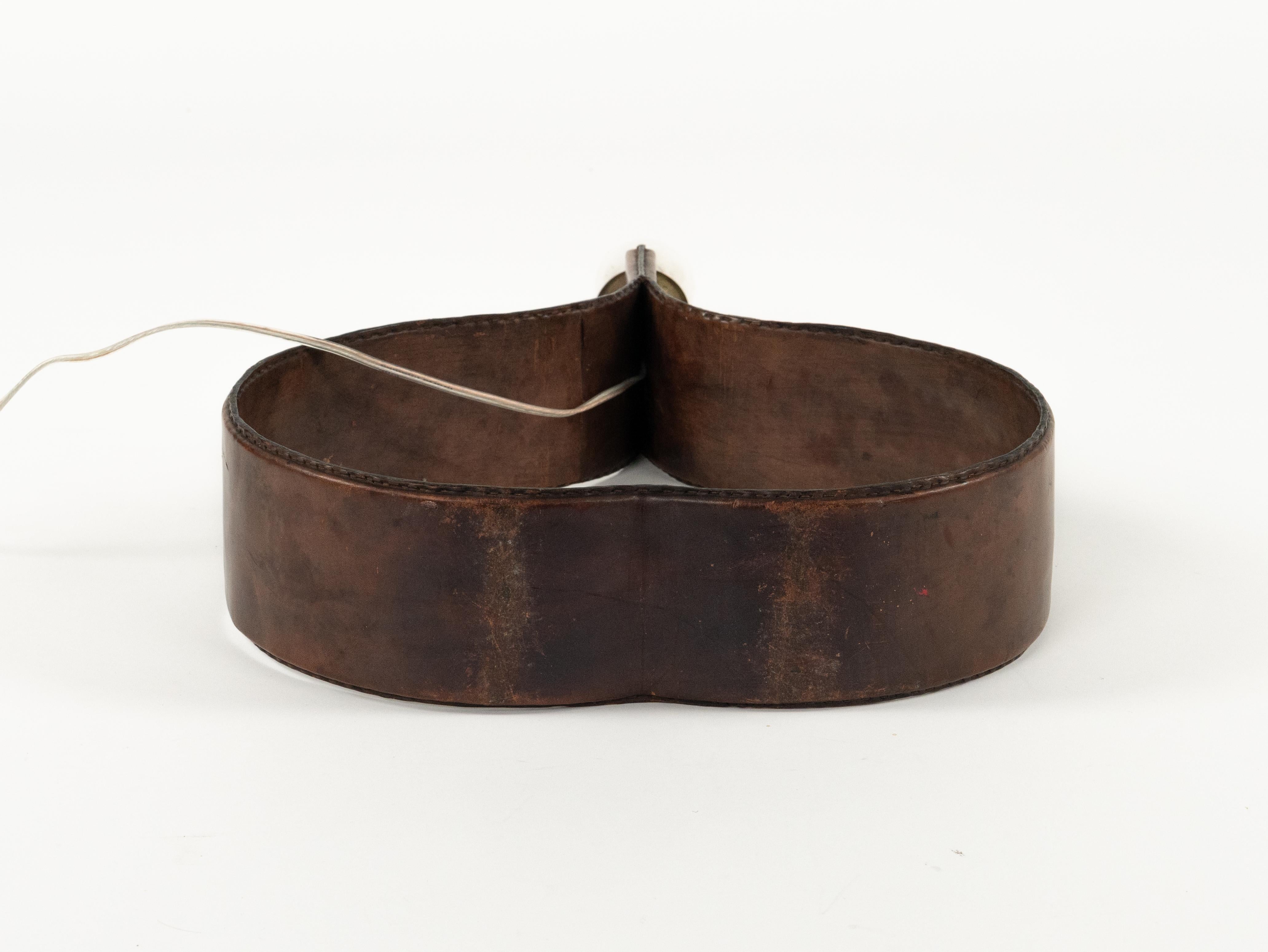 Midcentury Table Lamp Curved Brown Leather Jacques Adnet Style, Italy 1970s For Sale 2