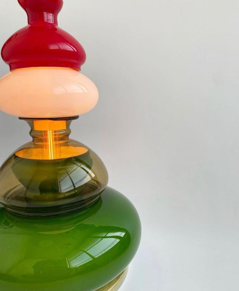 Midcentury Table lamp designed by the Danish glass company Holmegaard, 1950s. In Good Condition For Sale In תל אביב - יפו, IL