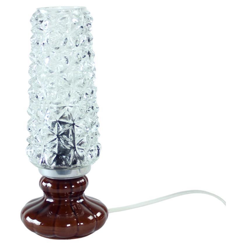Lampe de table du milieu du siècle en céramique et verre, Tchécoslovaquie 1960s en vente
