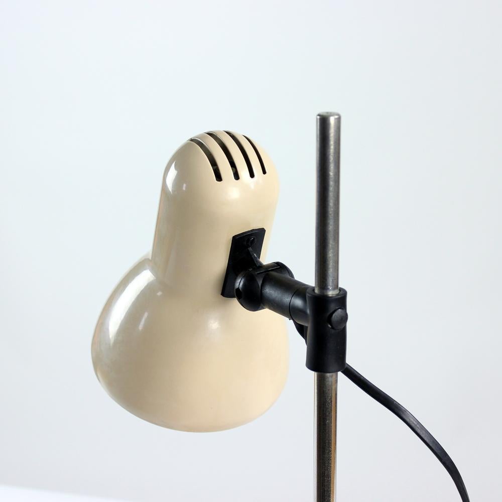 Midcentury Table Lamp in Metal, Hungary 1970s For Sale 4