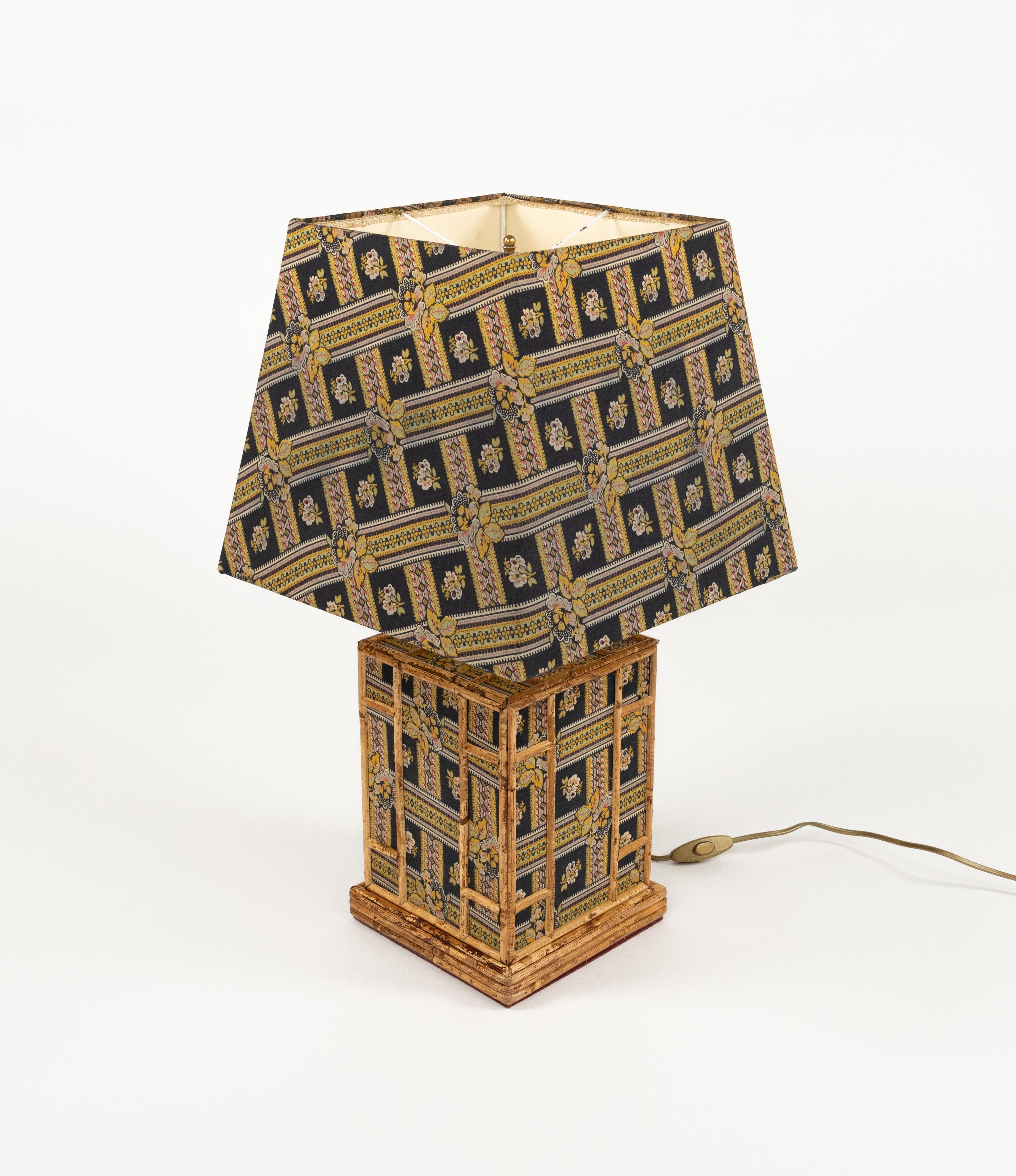 Mid-Century-Tischlampe aus Rattan, Stoff und Messing von Vivai Del Sud, Italien 1970er Jahre im Zustand „Gut“ im Angebot in Rome, IT