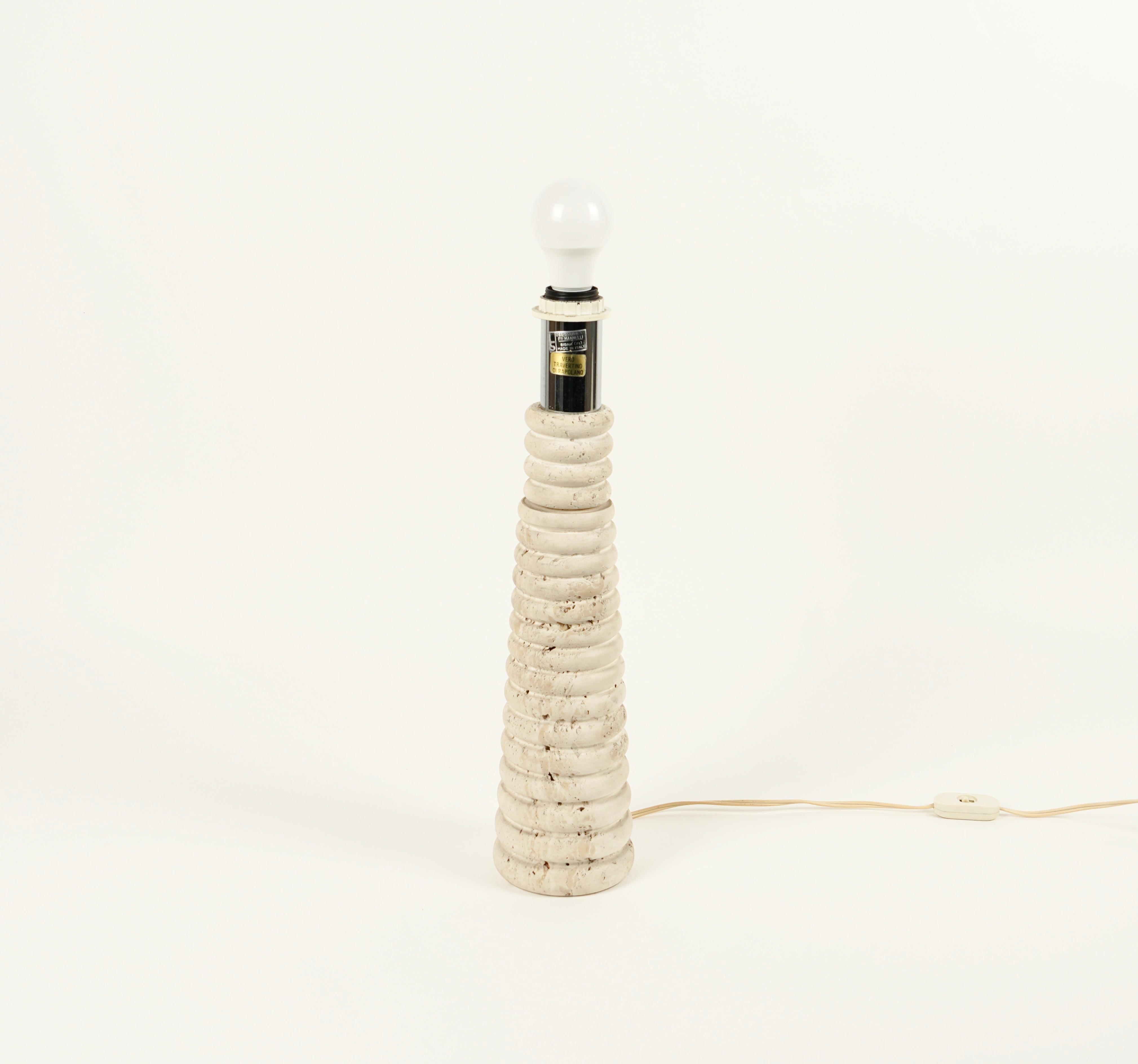 Lampada da tavolo del Medioevo in travertino di Fratelli Mannelli, Italia anni '70 in vendita 3