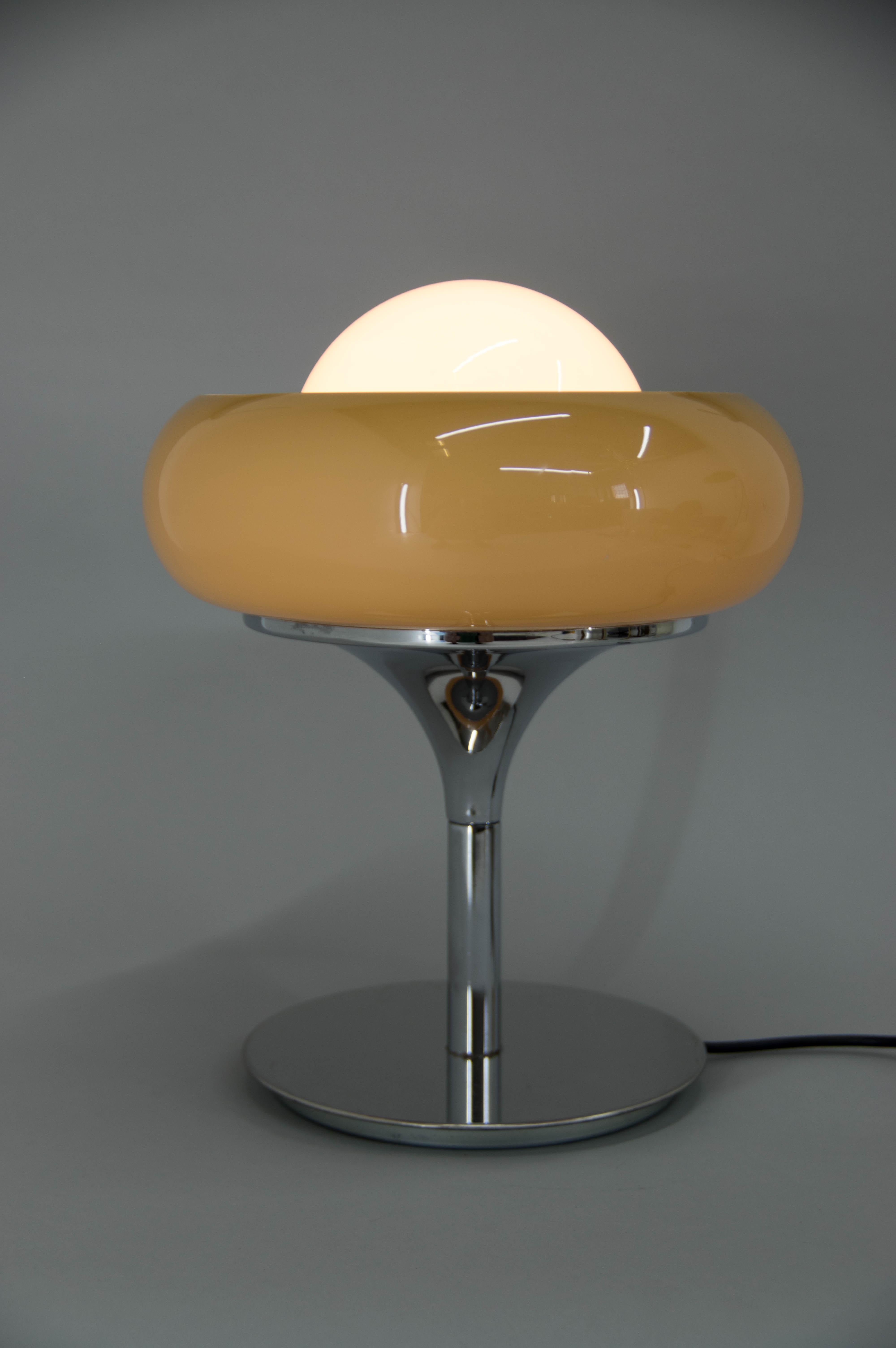 Italian Midcentury Table Lamp Meblo, Design Harvey Guzzini, 1970s