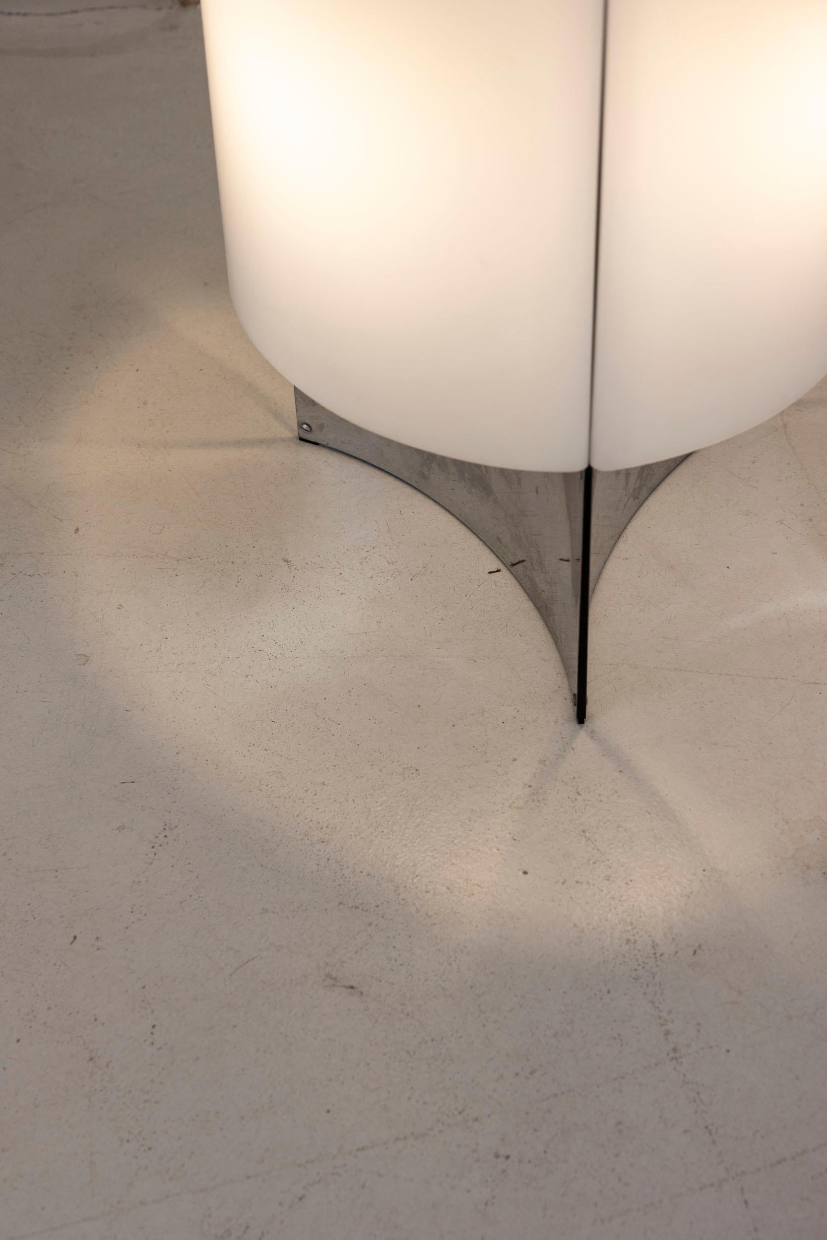 Lampe de table du milieu du siècle dernier, Mod. 526 de Massimo Vignelli pour Arteluce, Italie 1965 en vente 2