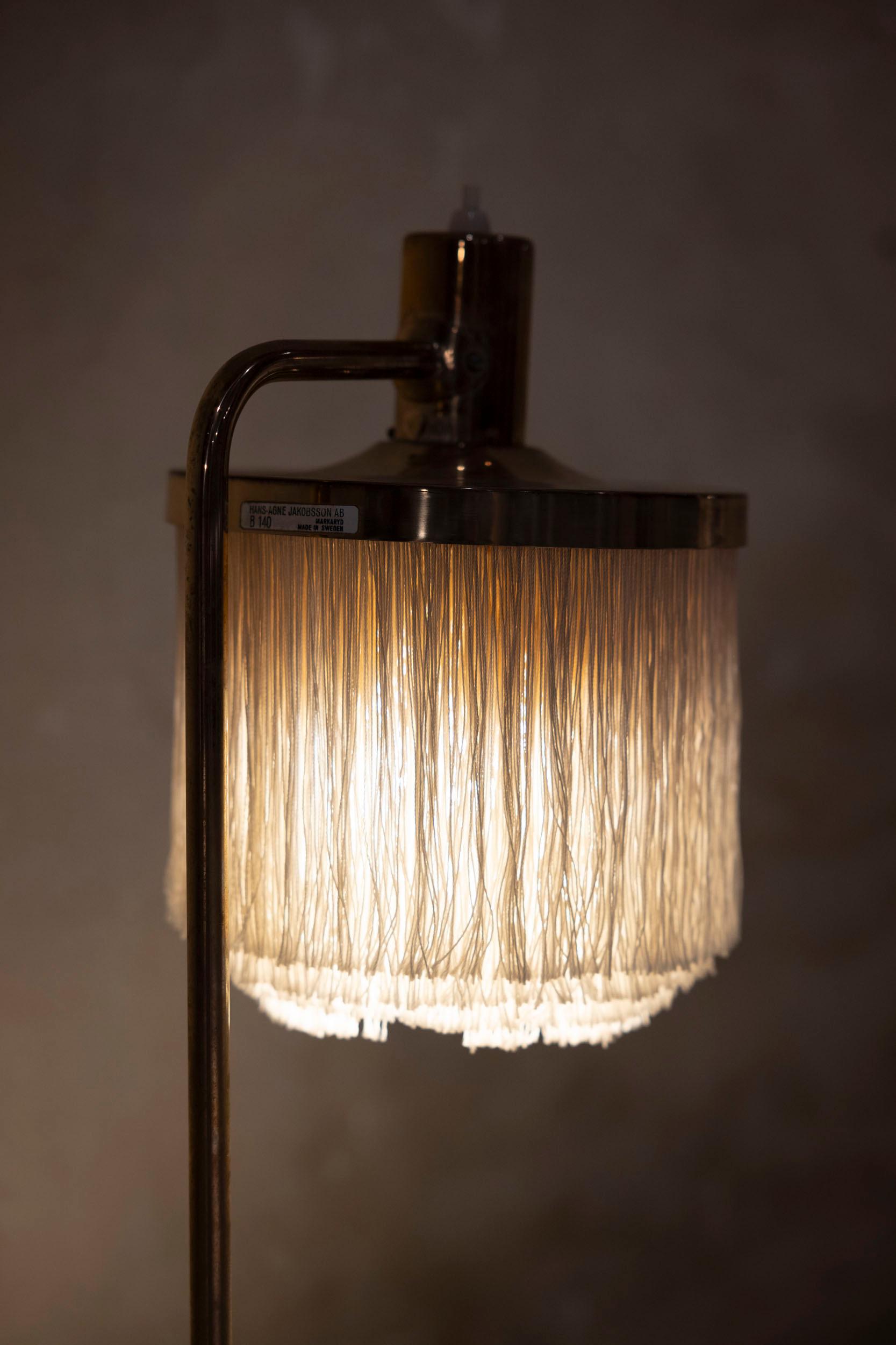 Lampe de table du milieu du siècle modèle B140 à franges par Hans-Agne Jakobsson, Suède, années 1960 en vente 3