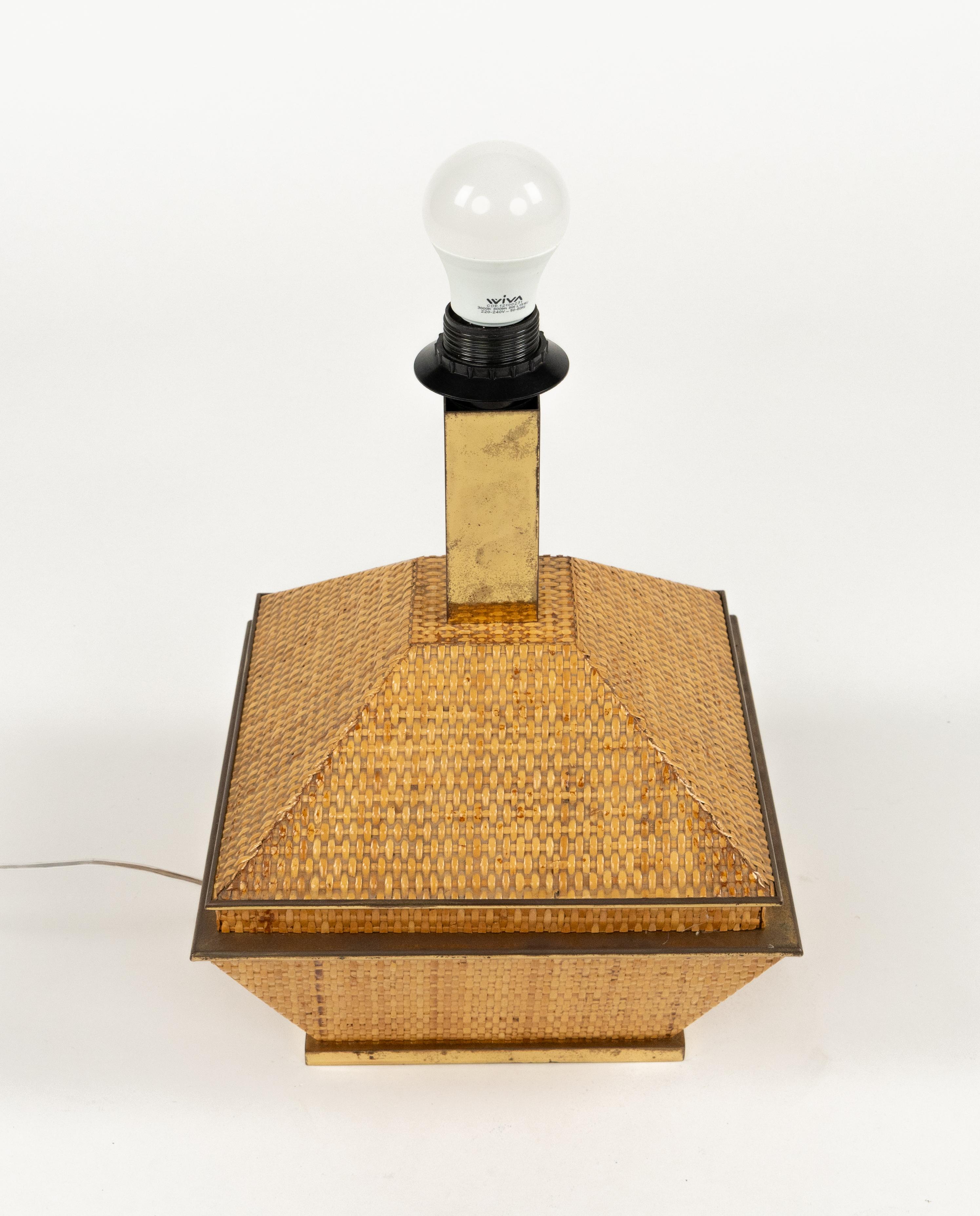 Midcentury Table Lamp Wicker and Brass Vivai Del Sud Style, Italy 1970s For Sale 5