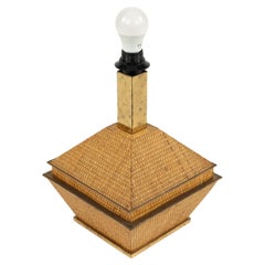 Lampada da tavolo del Medioevo in vimini e ottone stile Vivai del Sud, Italia anni '70