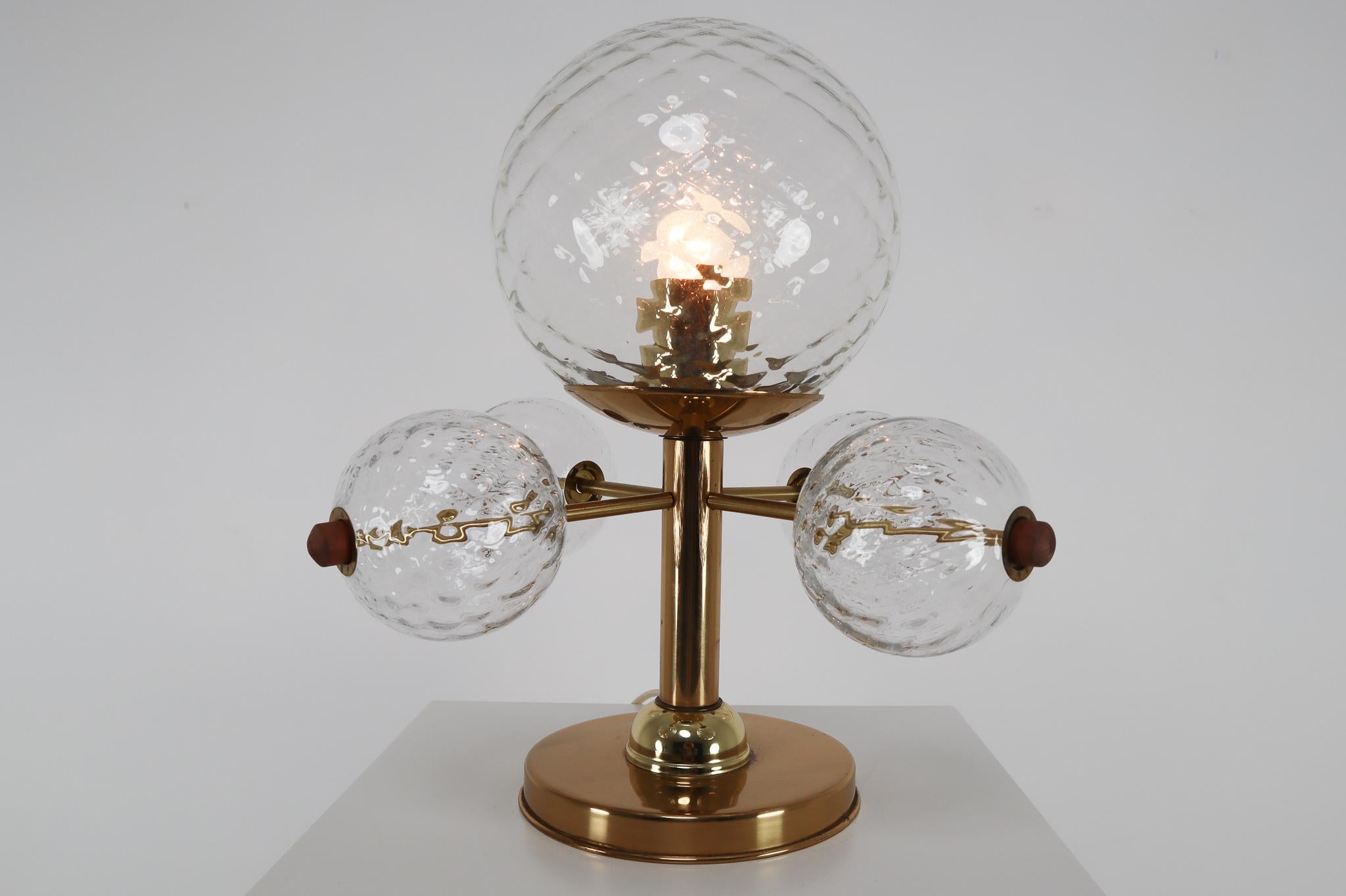 Midcentury Table Lamp with Brass Fixture and Structured Glass, Europe, 1970s In Good Condition For Sale In Almelo, NL