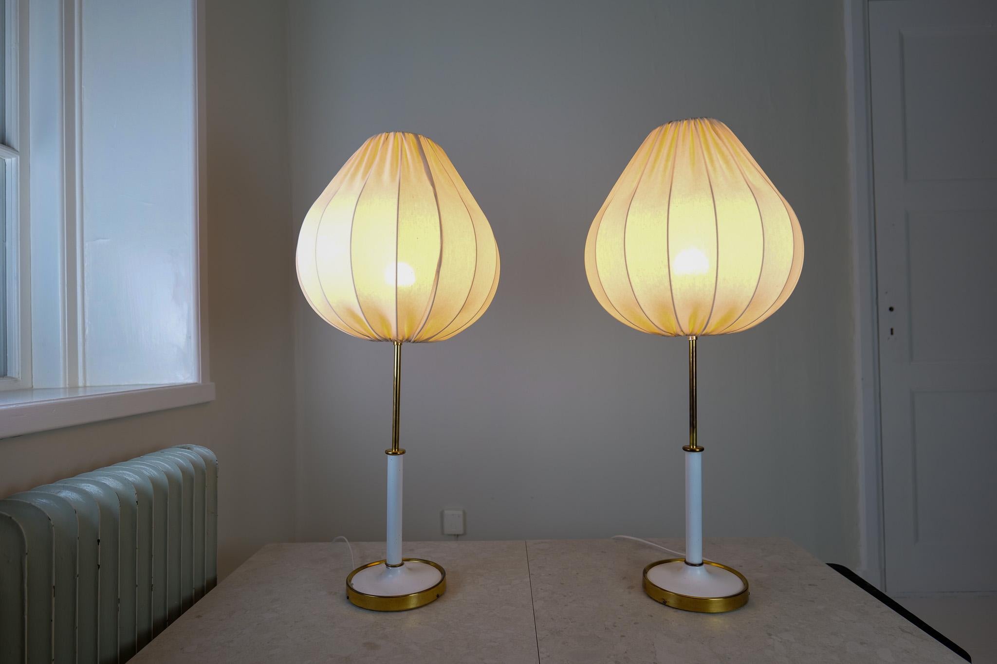 Midcentury Modern Table Lamps Model 2466  by Josef Frank , Svenskt Tenn Sweden For Sale 7